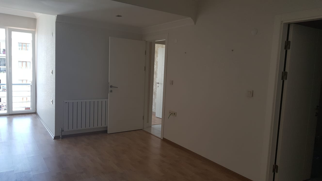 Kiralık Daire, İstanbul / ESENYURT / CUMHURİYET