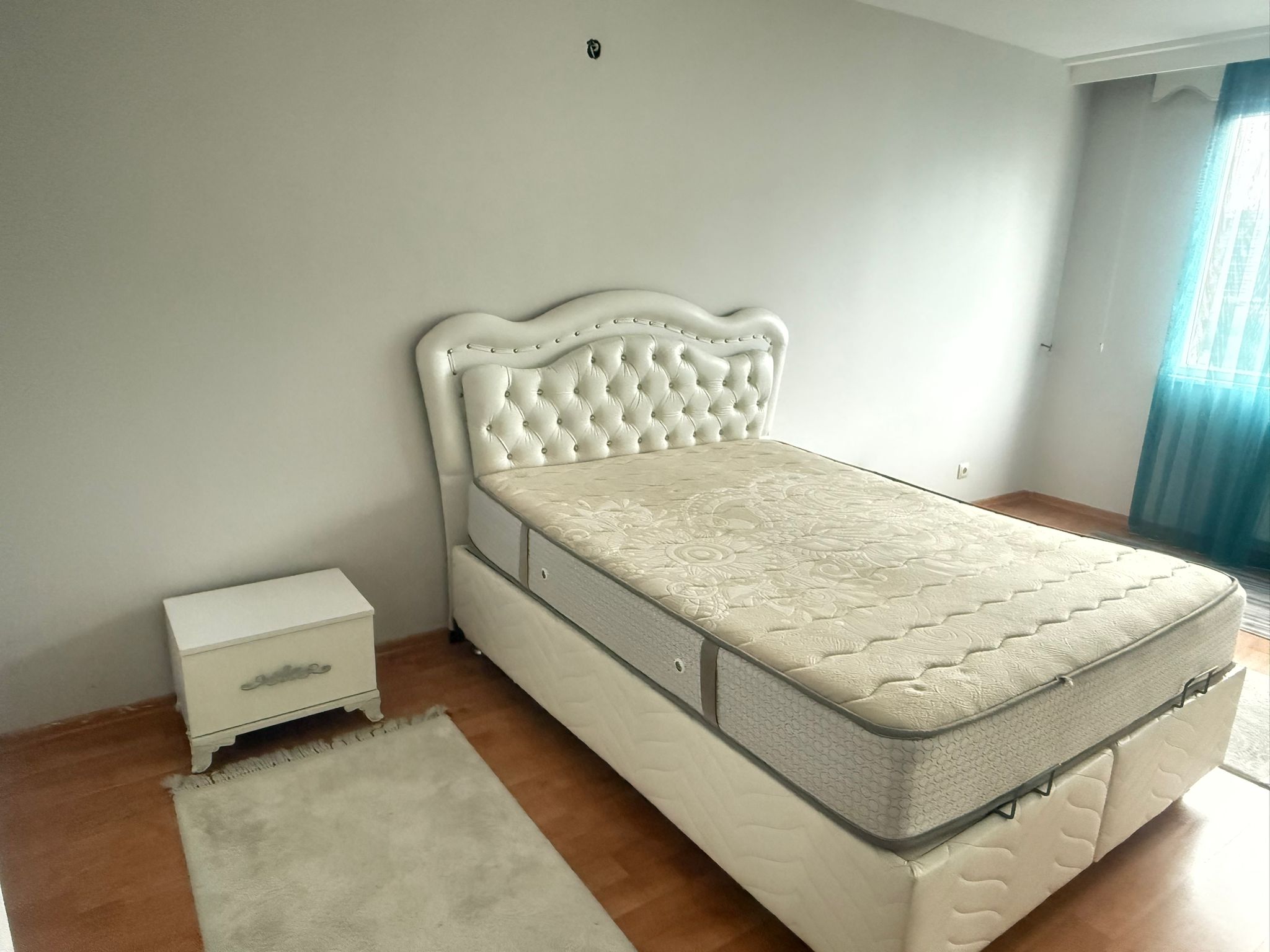 Kiralık Apartman, İstanbul / ESENYURT / CUMHURİYET