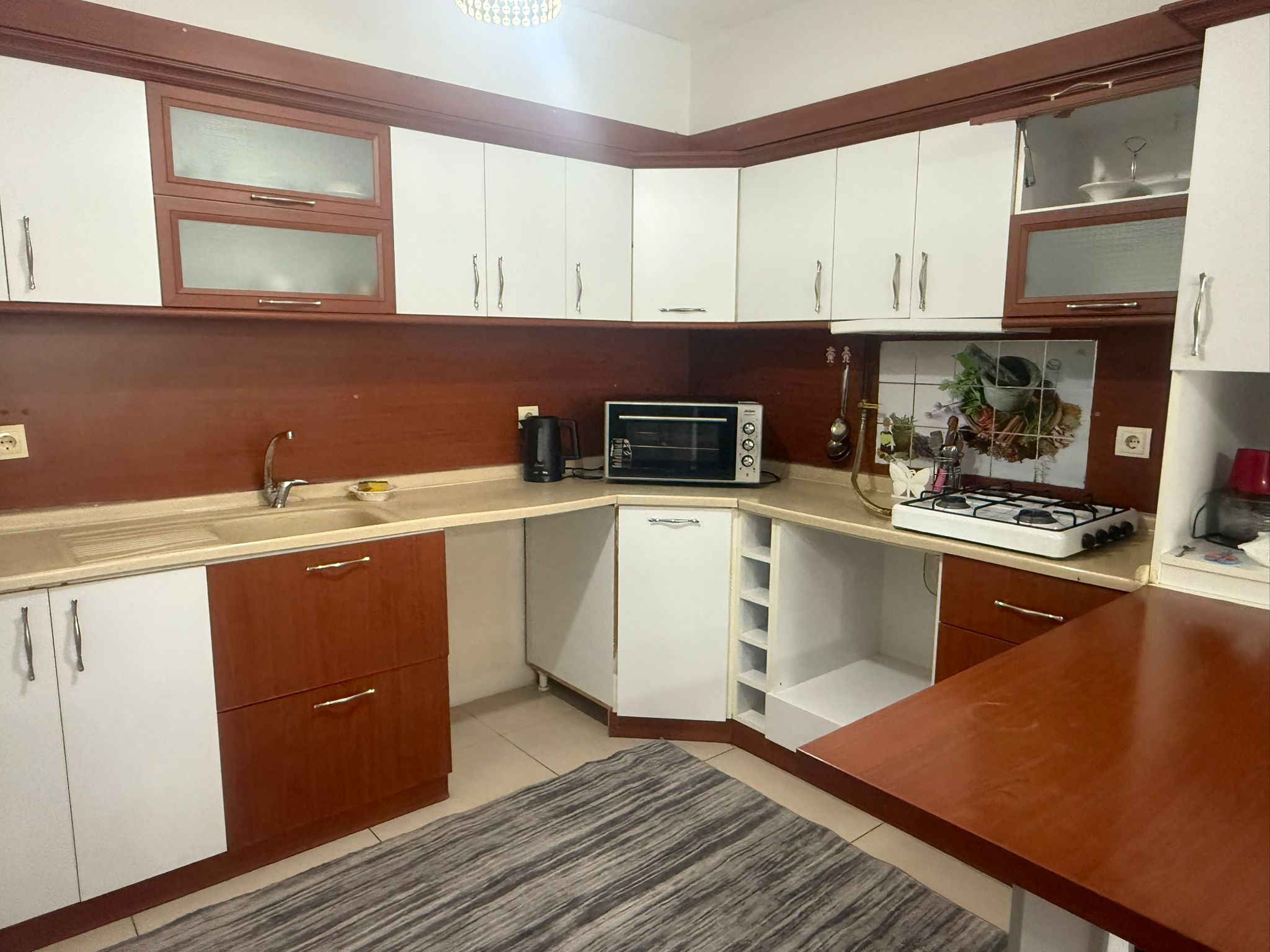 Kiralık Apartman, İstanbul / ESENYURT / CUMHURİYET