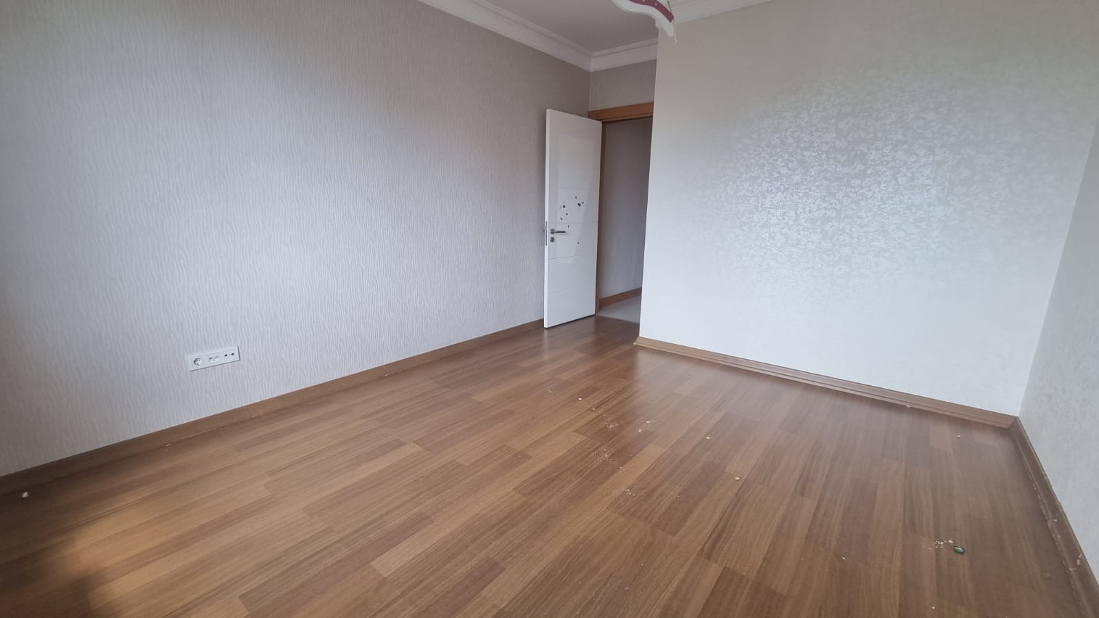 Kiralık Daire, İstanbul / ESENYURT / CUMHURİYET