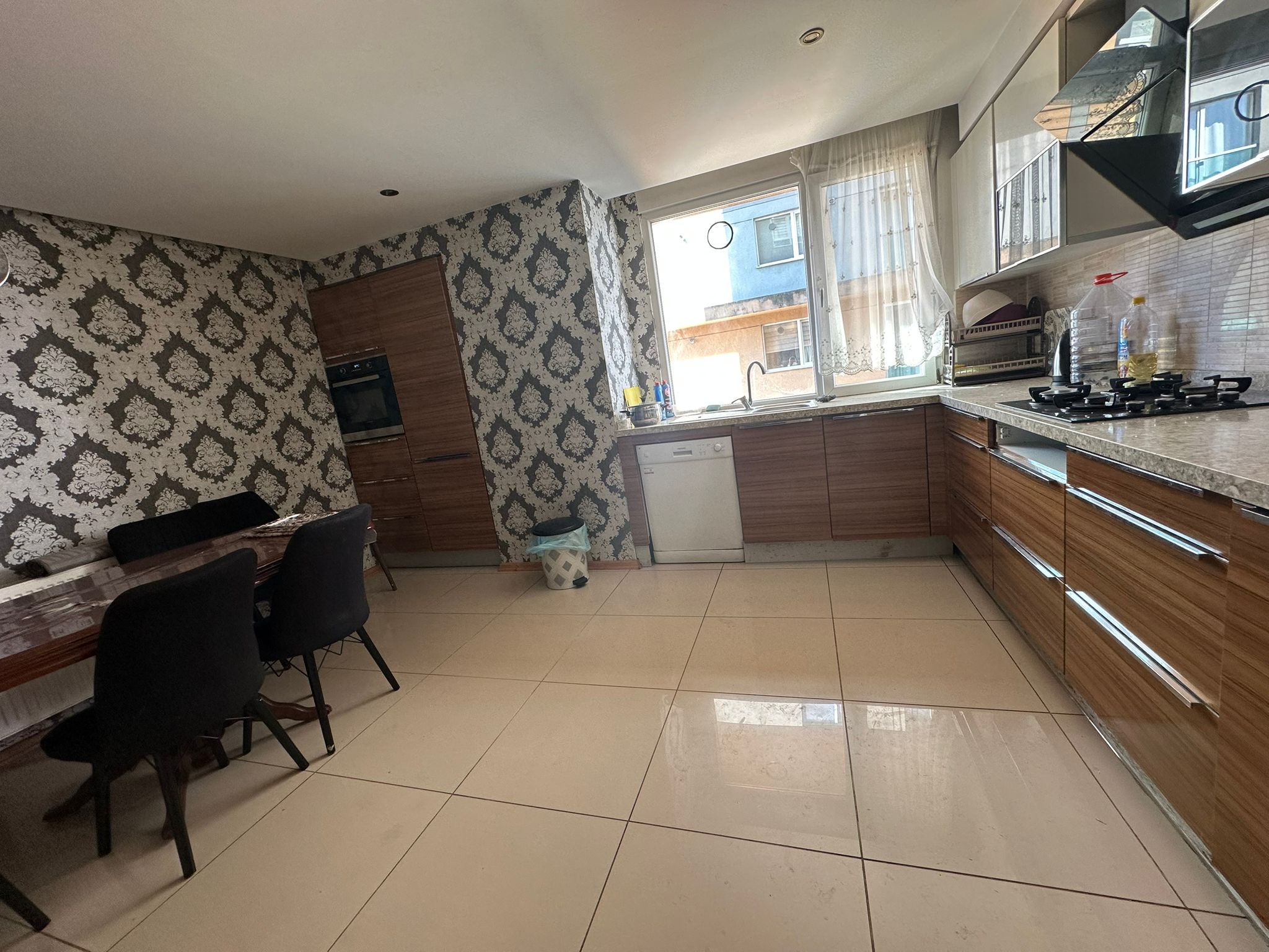 Kiralık Daire, İstanbul / ESENYURT / CUMHURİYET