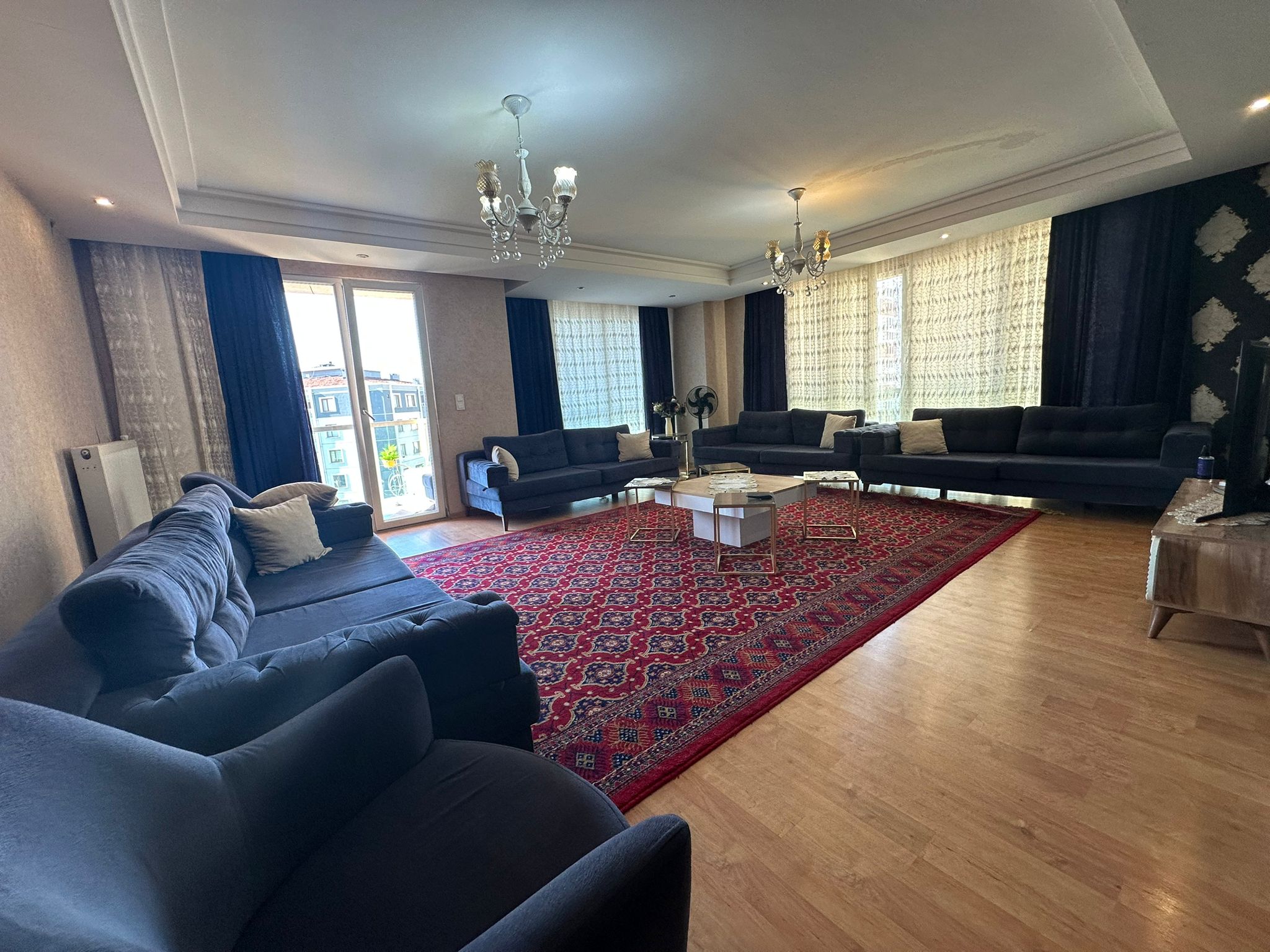 Kiralık Daire, İstanbul / ESENYURT / CUMHURİYET