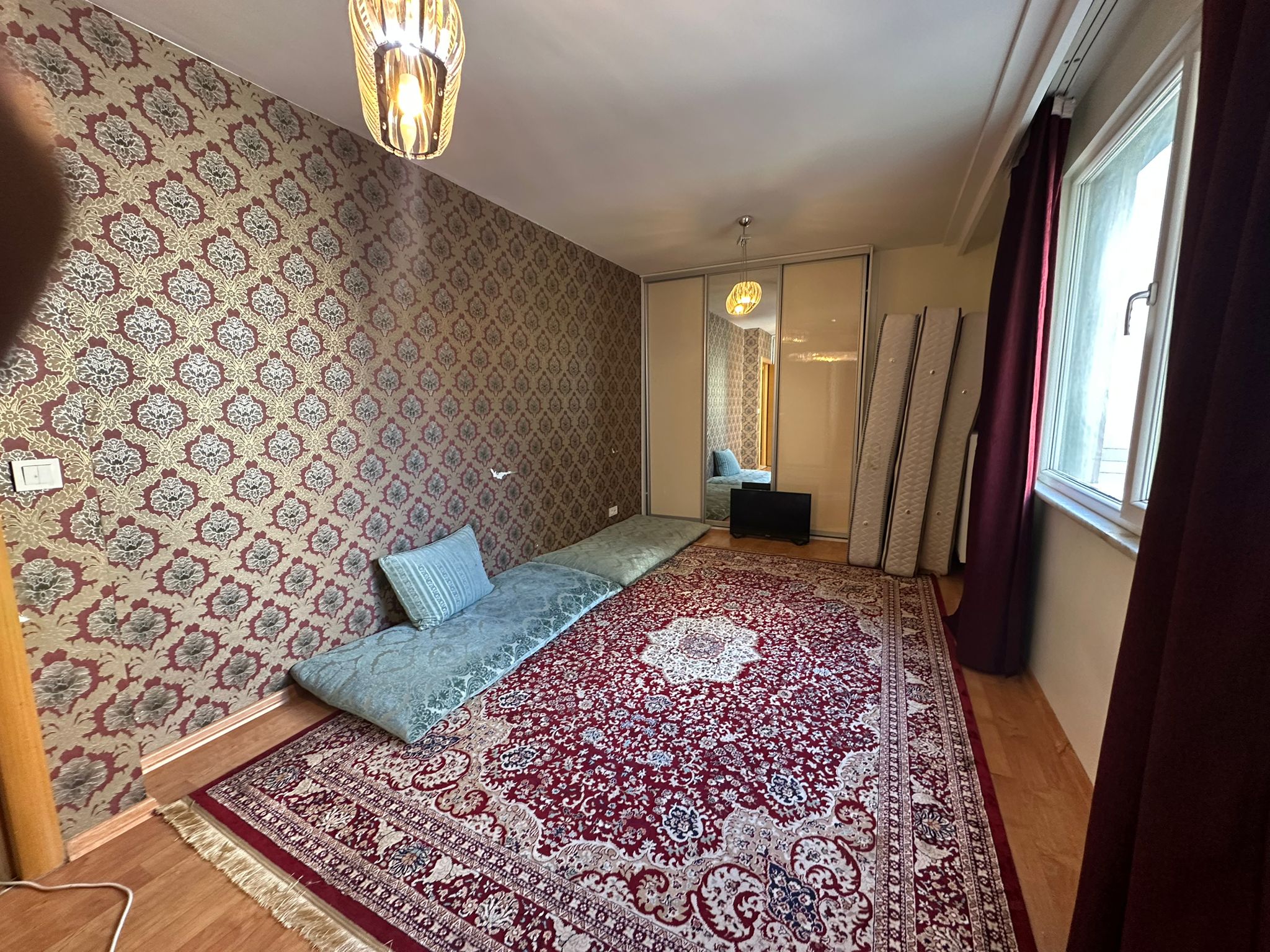 Kiralık Daire, İstanbul / ESENYURT / CUMHURİYET