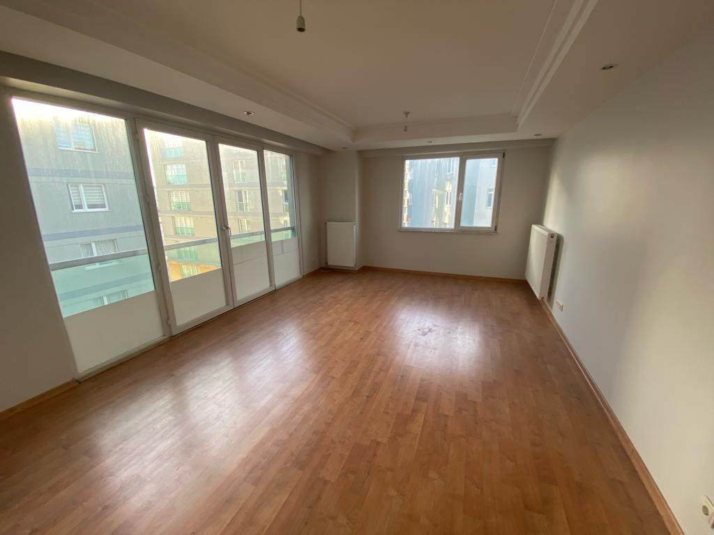 Kiralık Daire, İstanbul / ESENYURT / CUMHURİYET