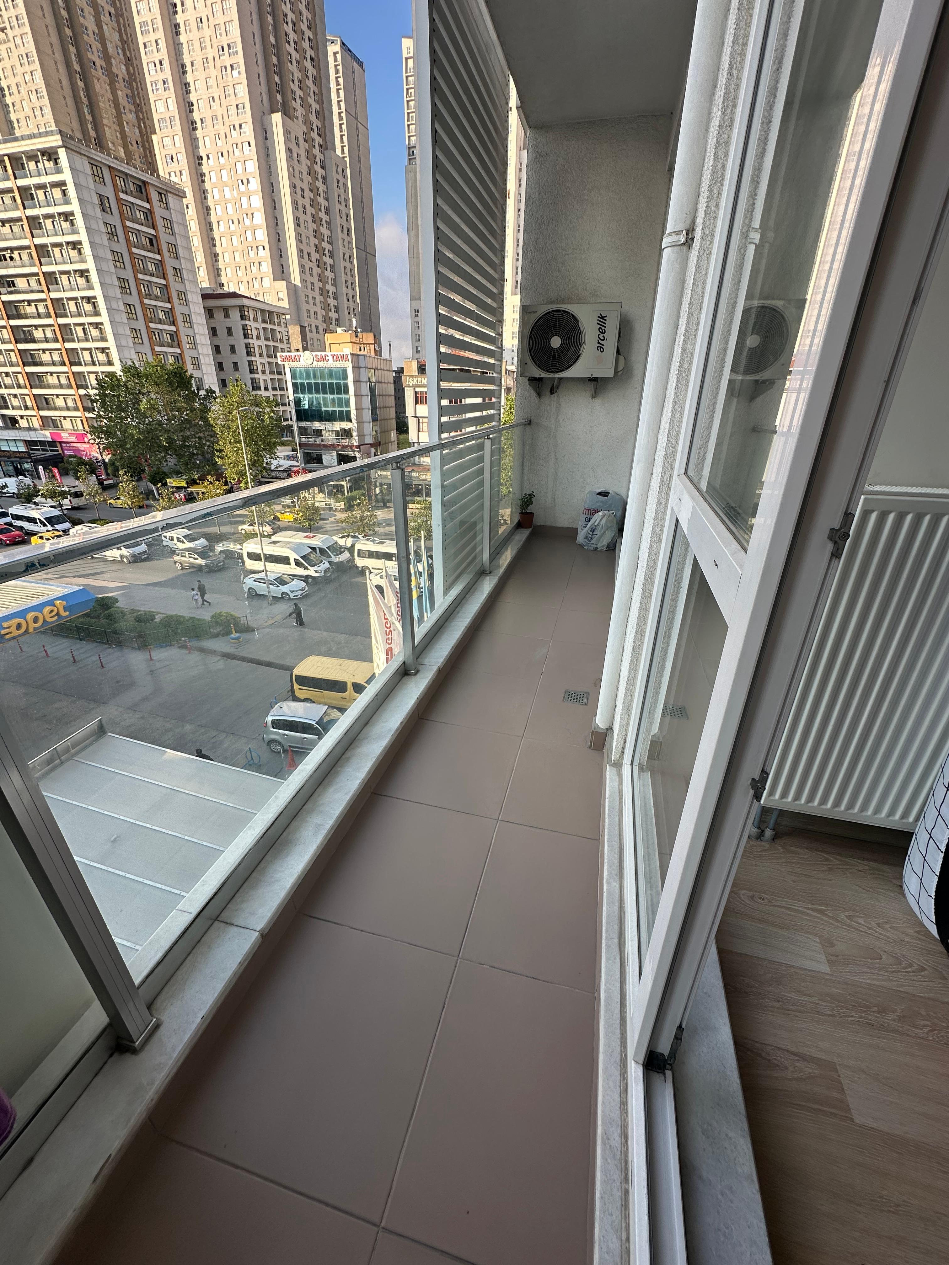 Kiralık Daire, İstanbul / ESENYURT / ÜÇ EVLER
