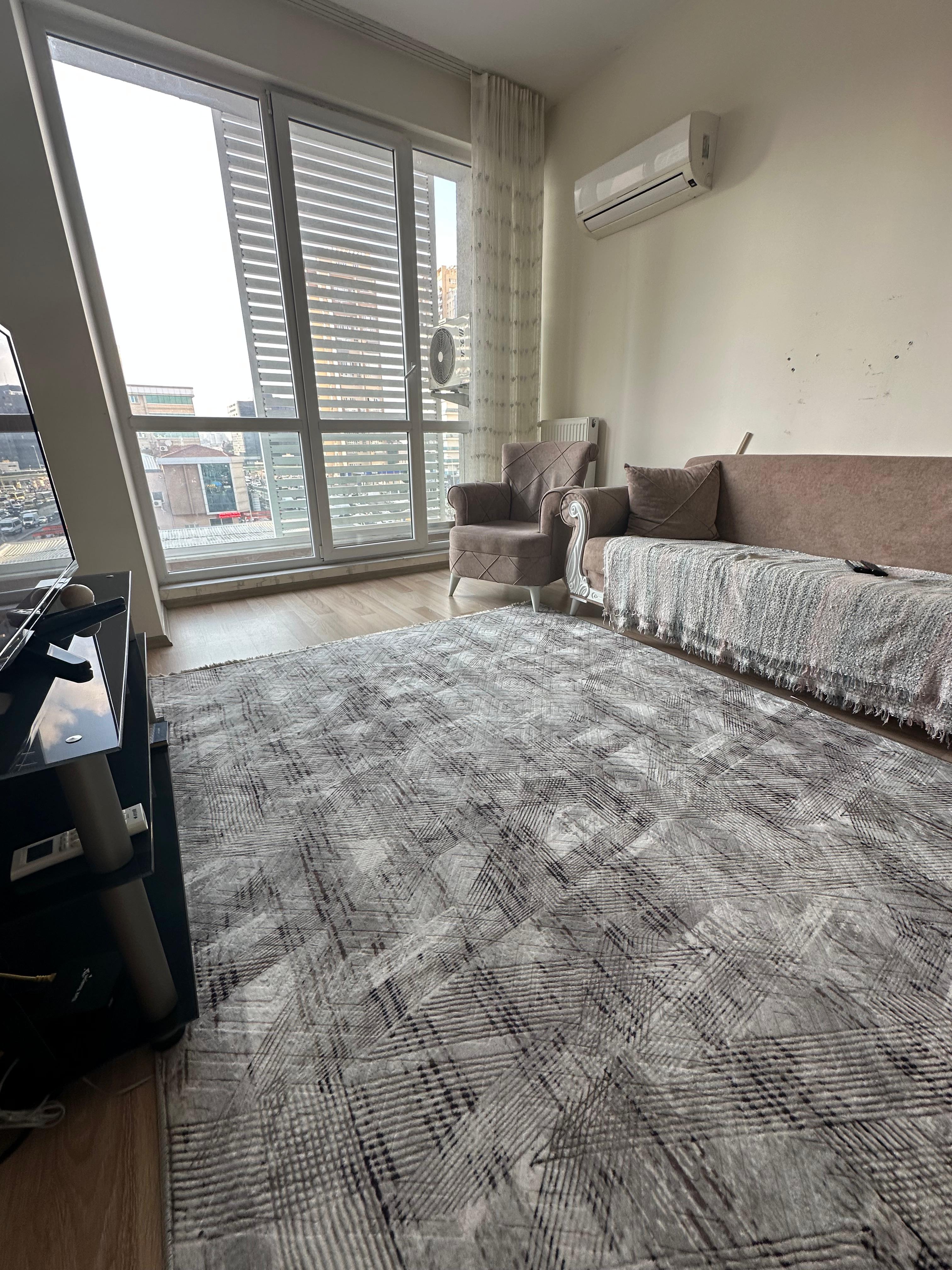 Kiralık Daire, İstanbul / ESENYURT / ÜÇ EVLER