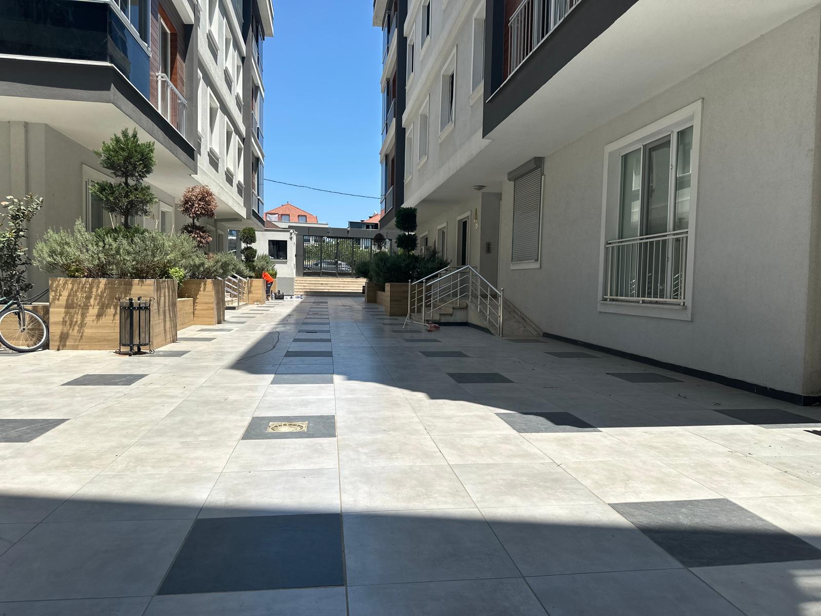Kiralık Daire, İstanbul / KAVAKLI / KAVAKLI