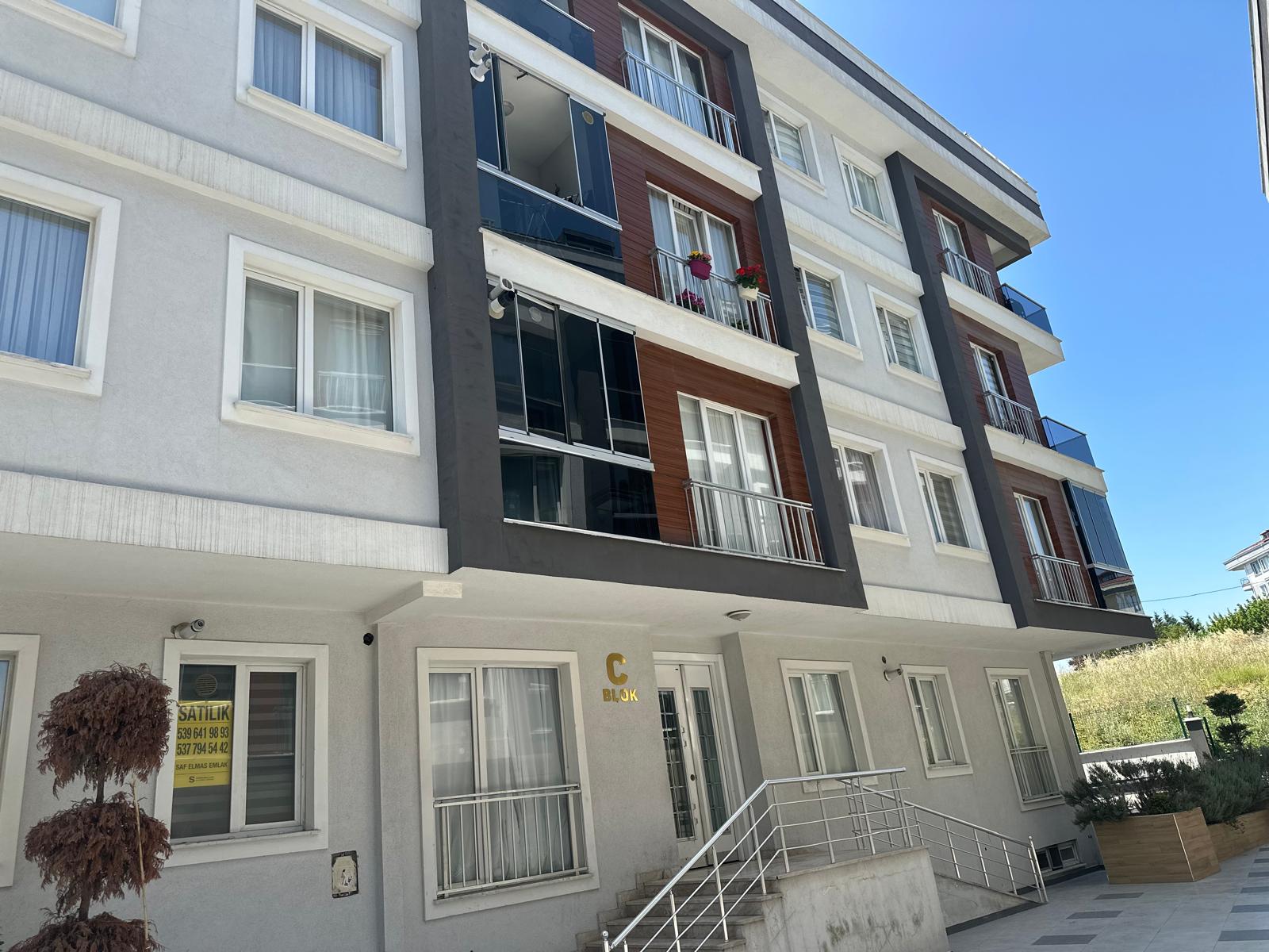 Kiralık Daire, İstanbul / KAVAKLI / KAVAKLI