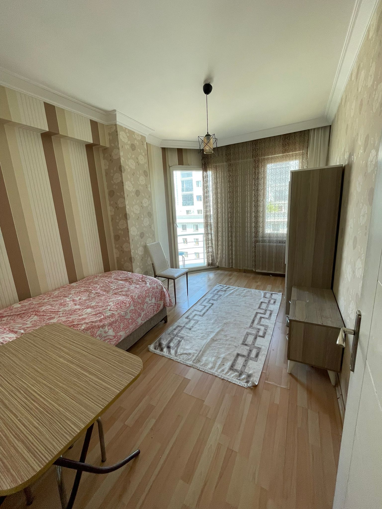 Kiralık Daire, İstanbul / ESENYURT / CUMHURİYET