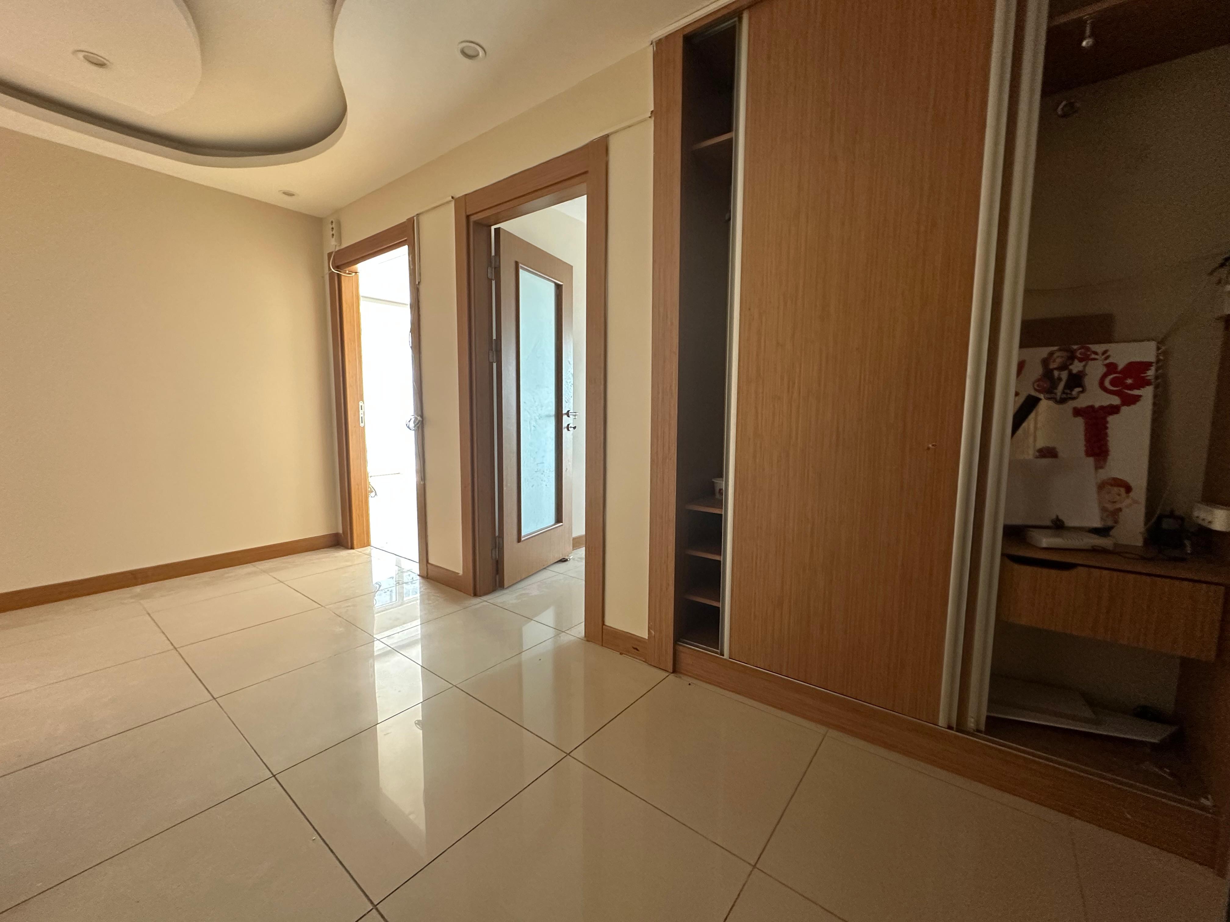 Satılık Daire, İstanbul / CUMHURİYET
