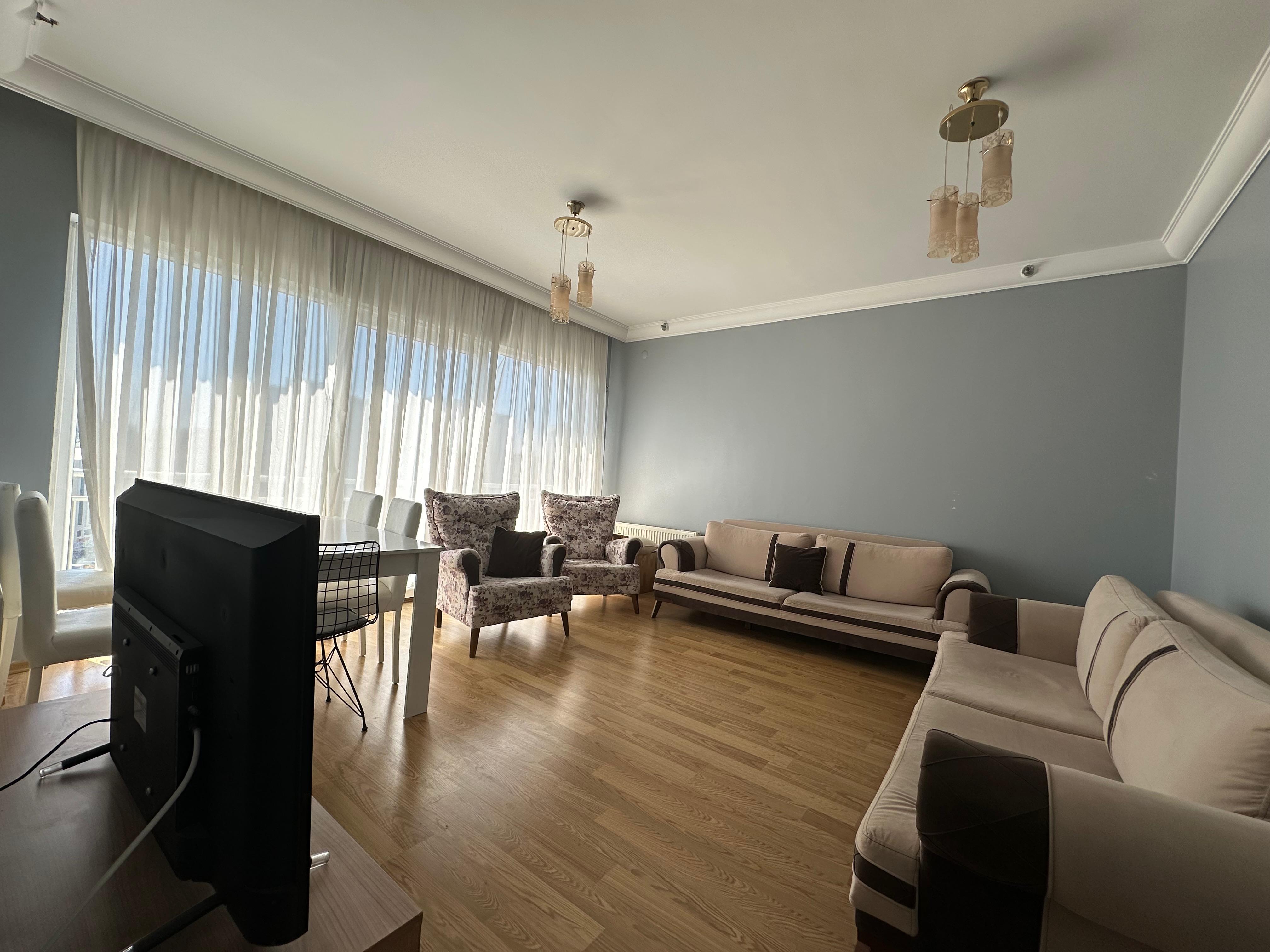 Kiralık Daire, İstanbul / ESENYURT / CUMHURİYET