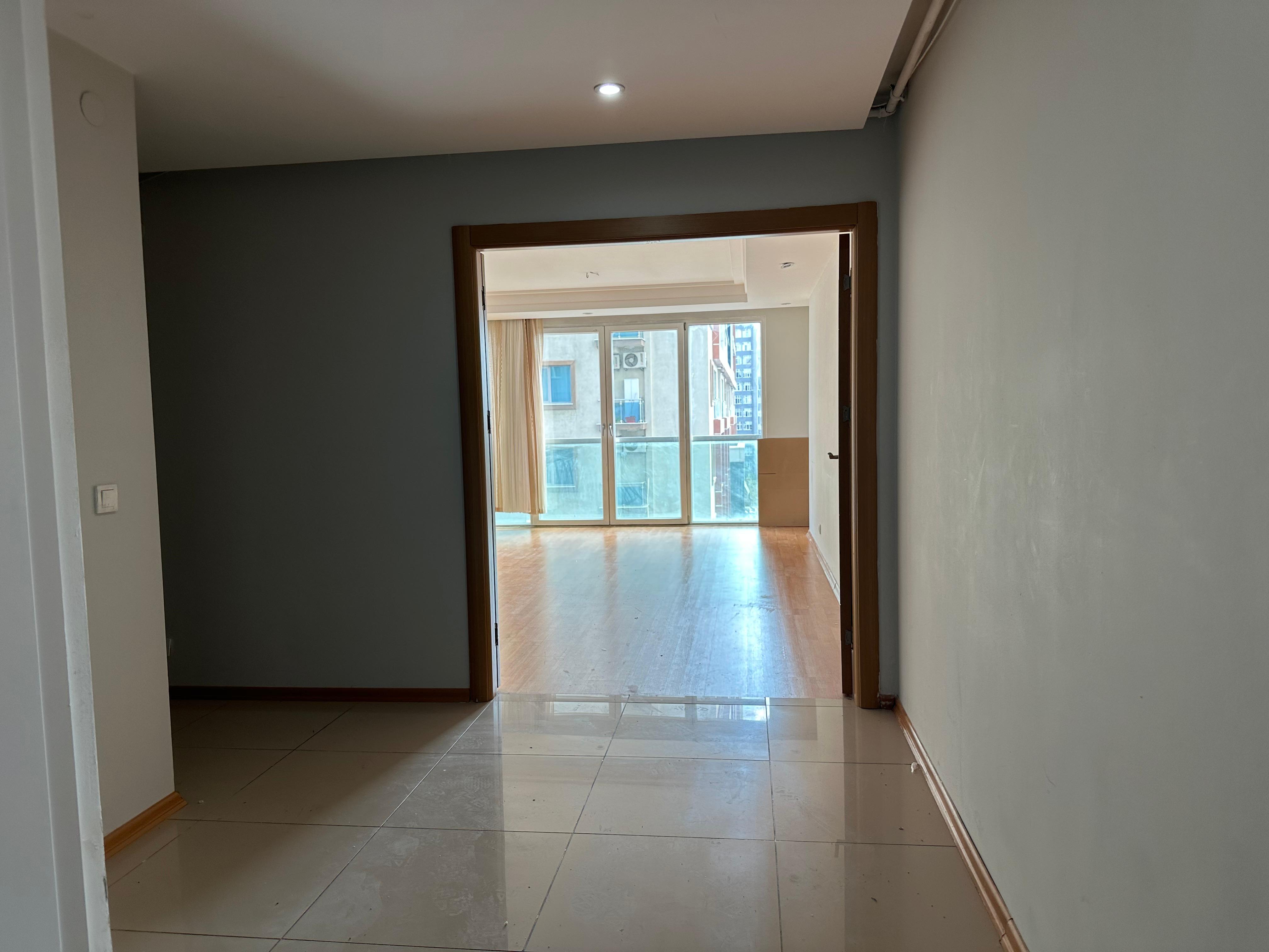 Kiralık Daire, İstanbul / ESENYURT / CUMHURİYET