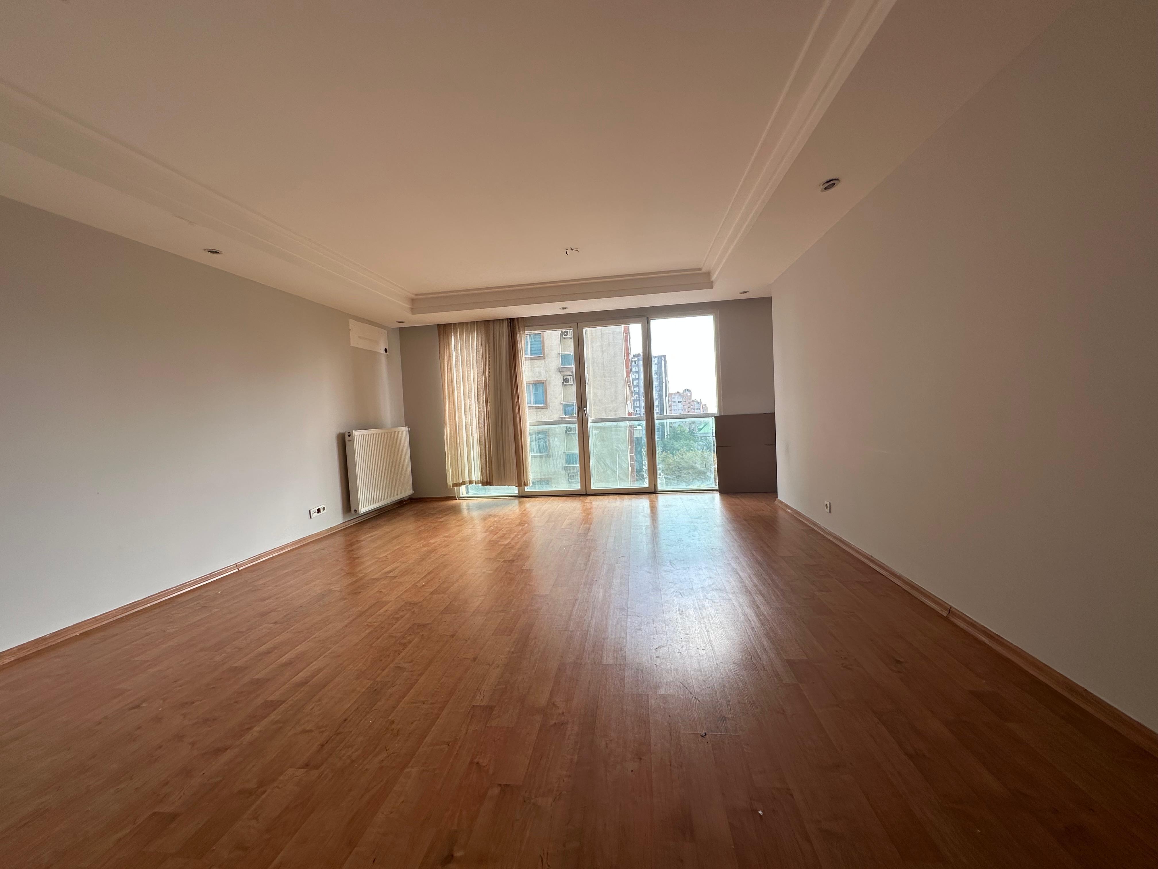 Kiralık Daire, İstanbul / ESENYURT / CUMHURİYET