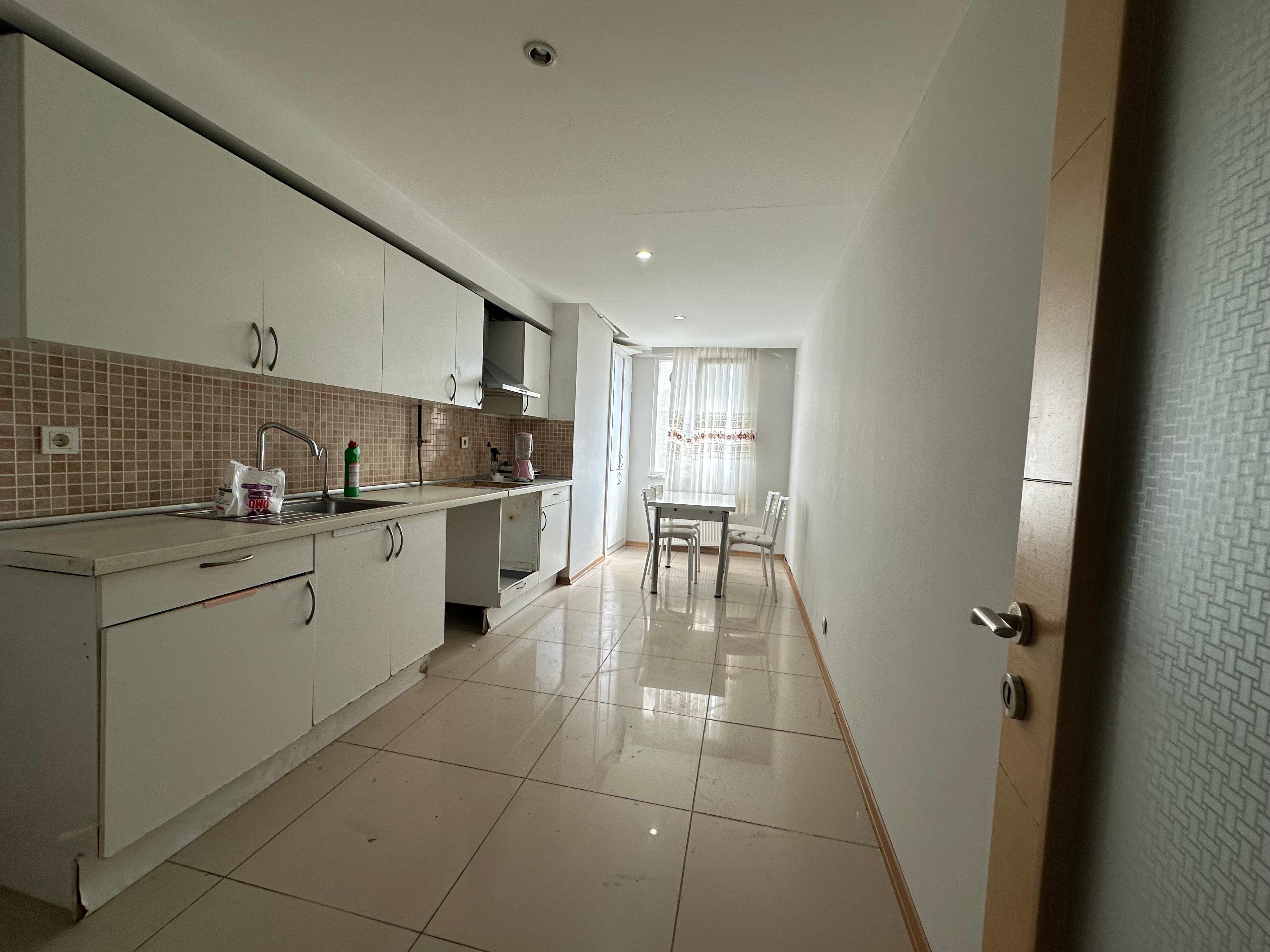 Kiralık Daire, İstanbul / ESENYURT / CUMHURİYET