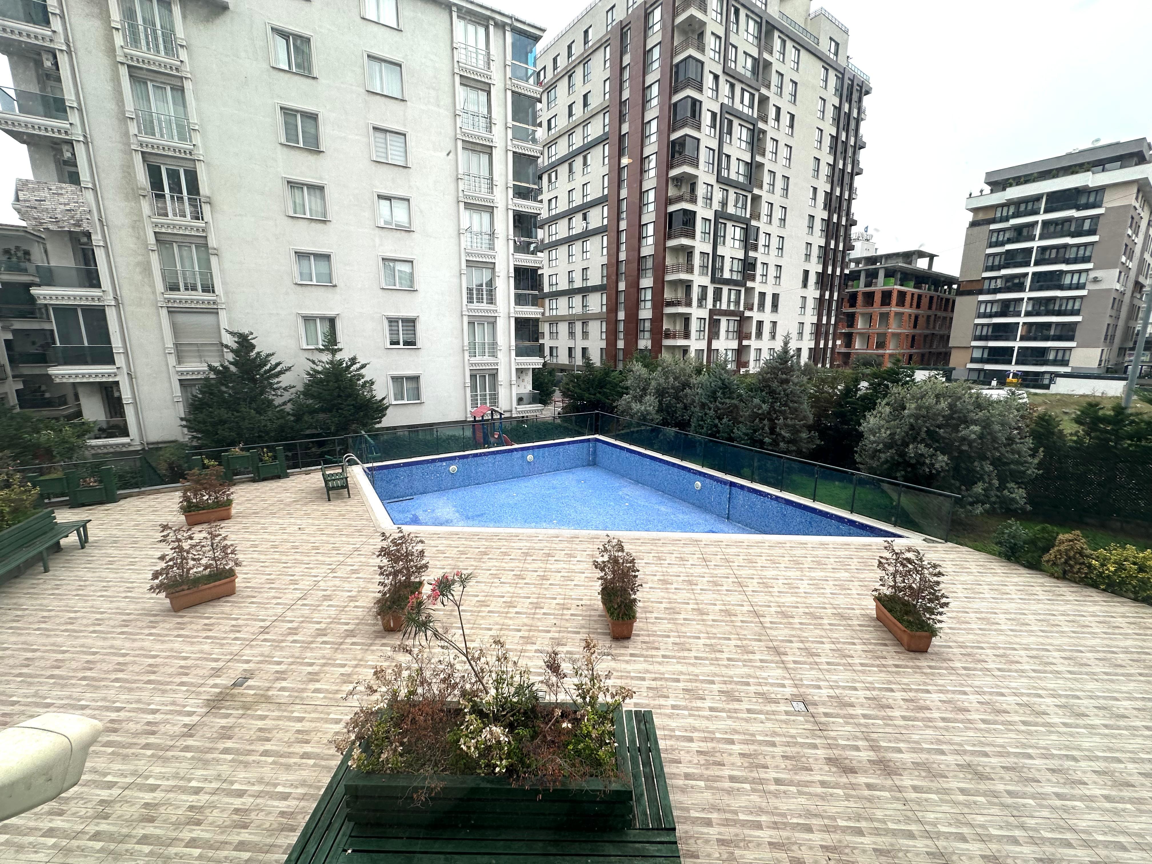 Satılık Daire, İstanbul / AKEVLER