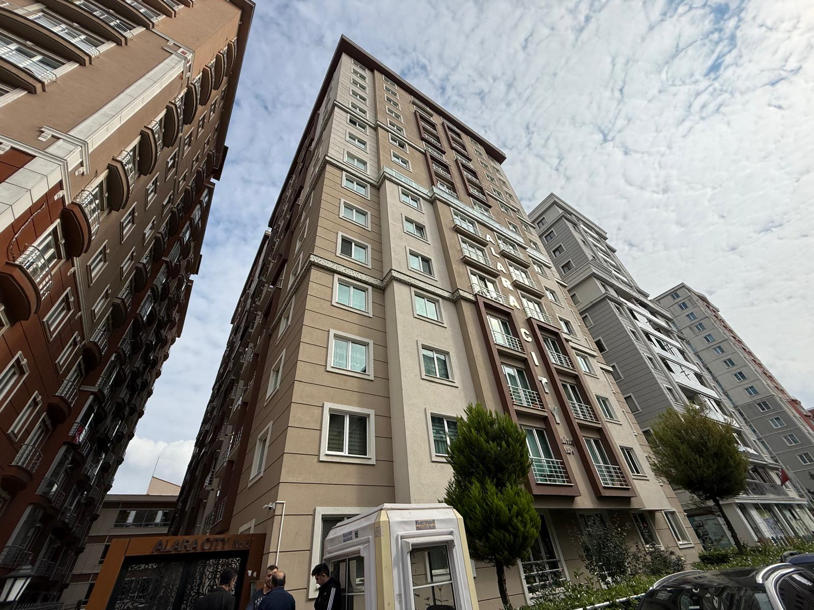 Satılık Daire, İstanbul / CUMHURİYET