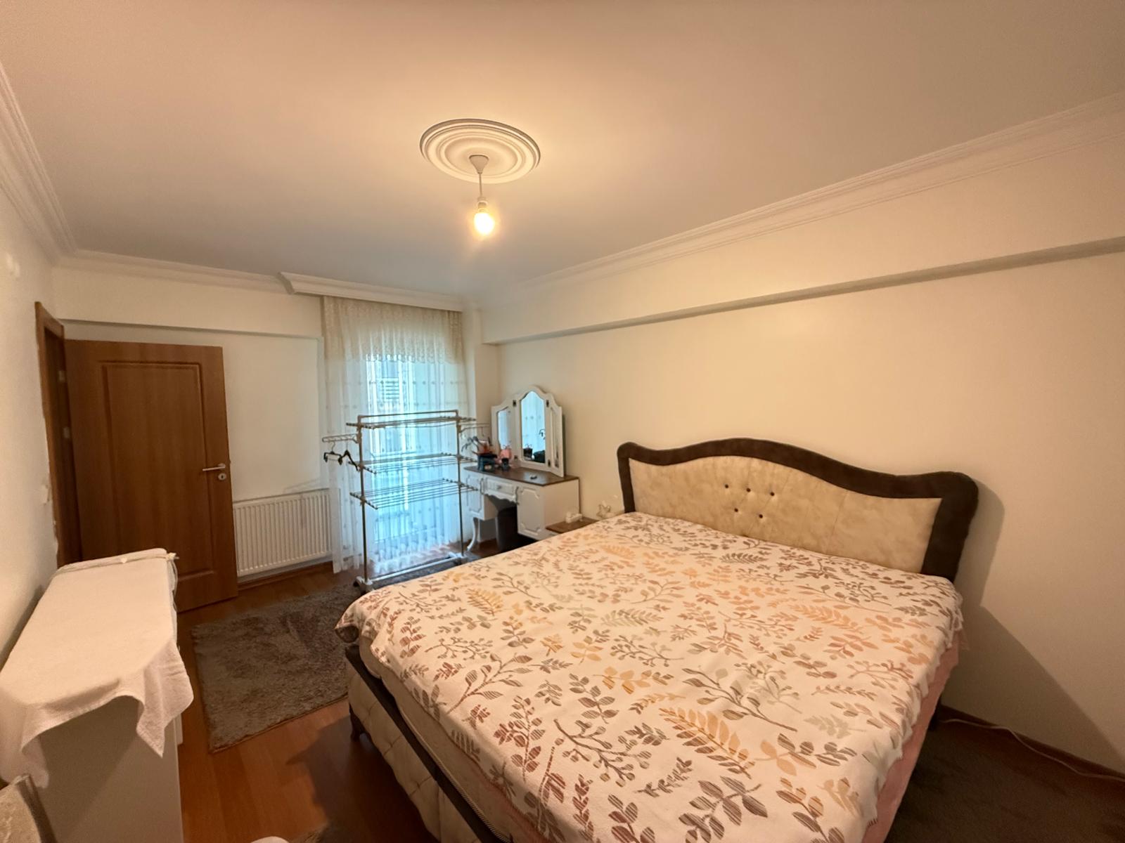 Satılık Daire, İstanbul / CUMHURİYET