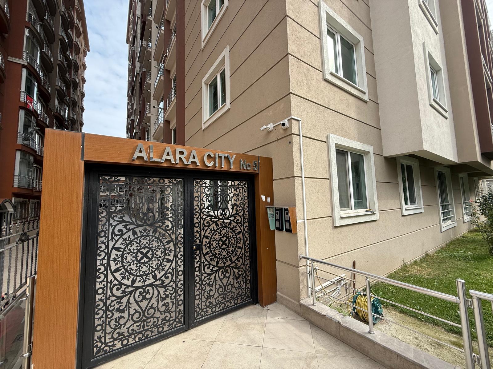 Satılık Daire, İstanbul / CUMHURİYET