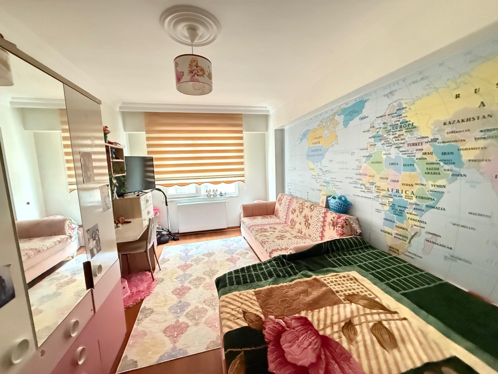 Satılık Daire, İstanbul / CUMHURİYET