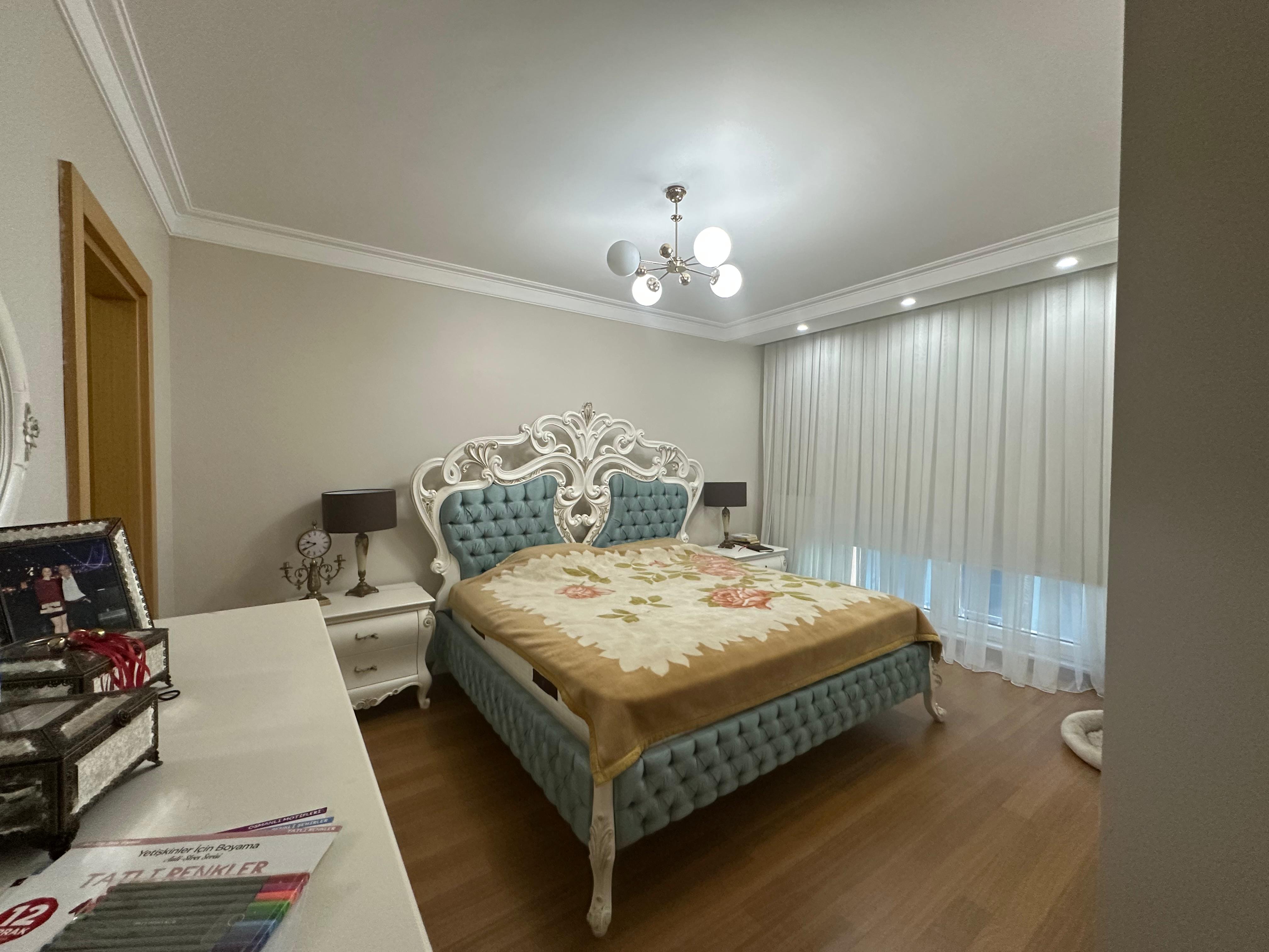 Satılık Daire, İstanbul / CUMHURİYET