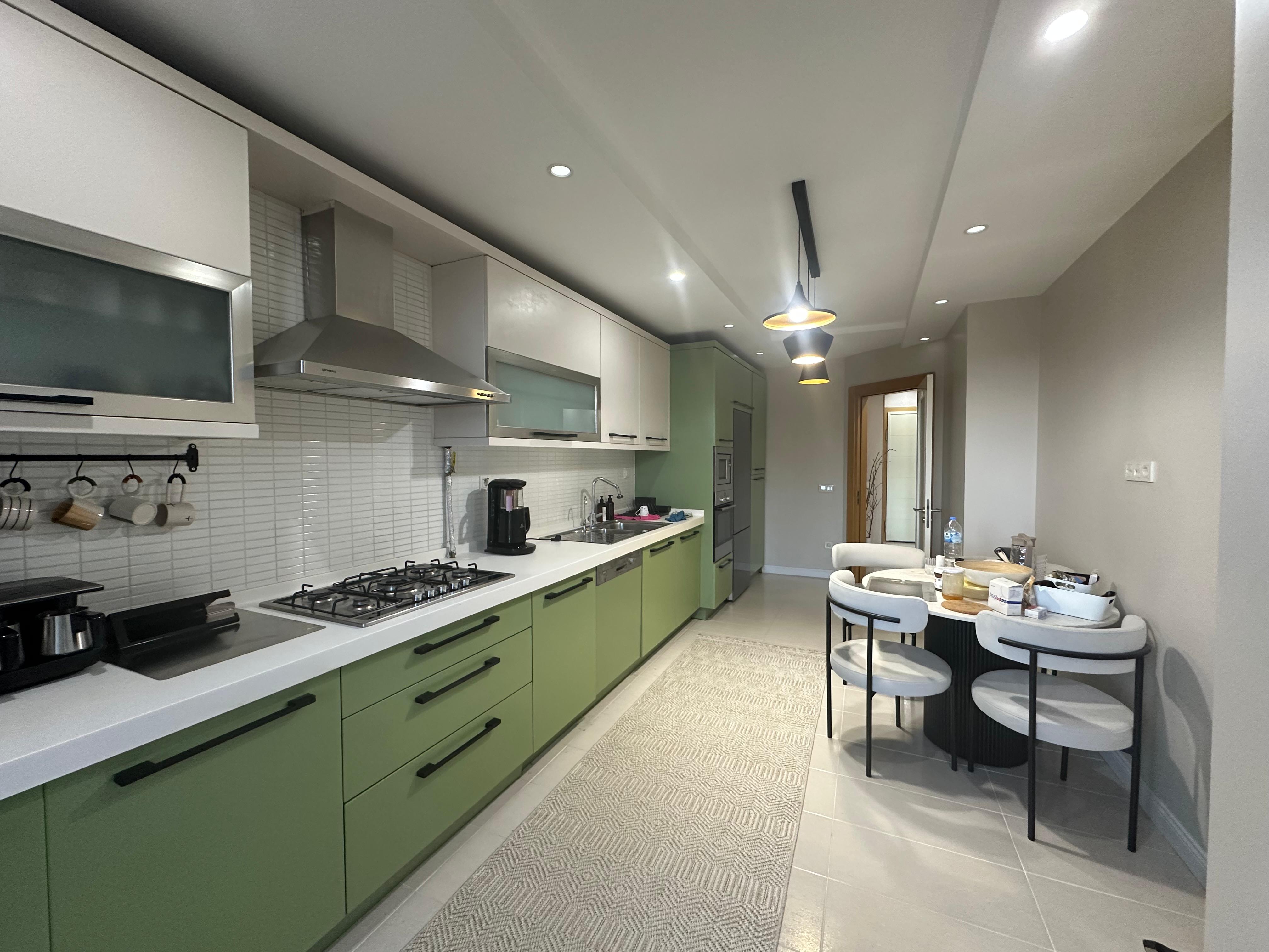 Satılık Daire, İstanbul / CUMHURİYET