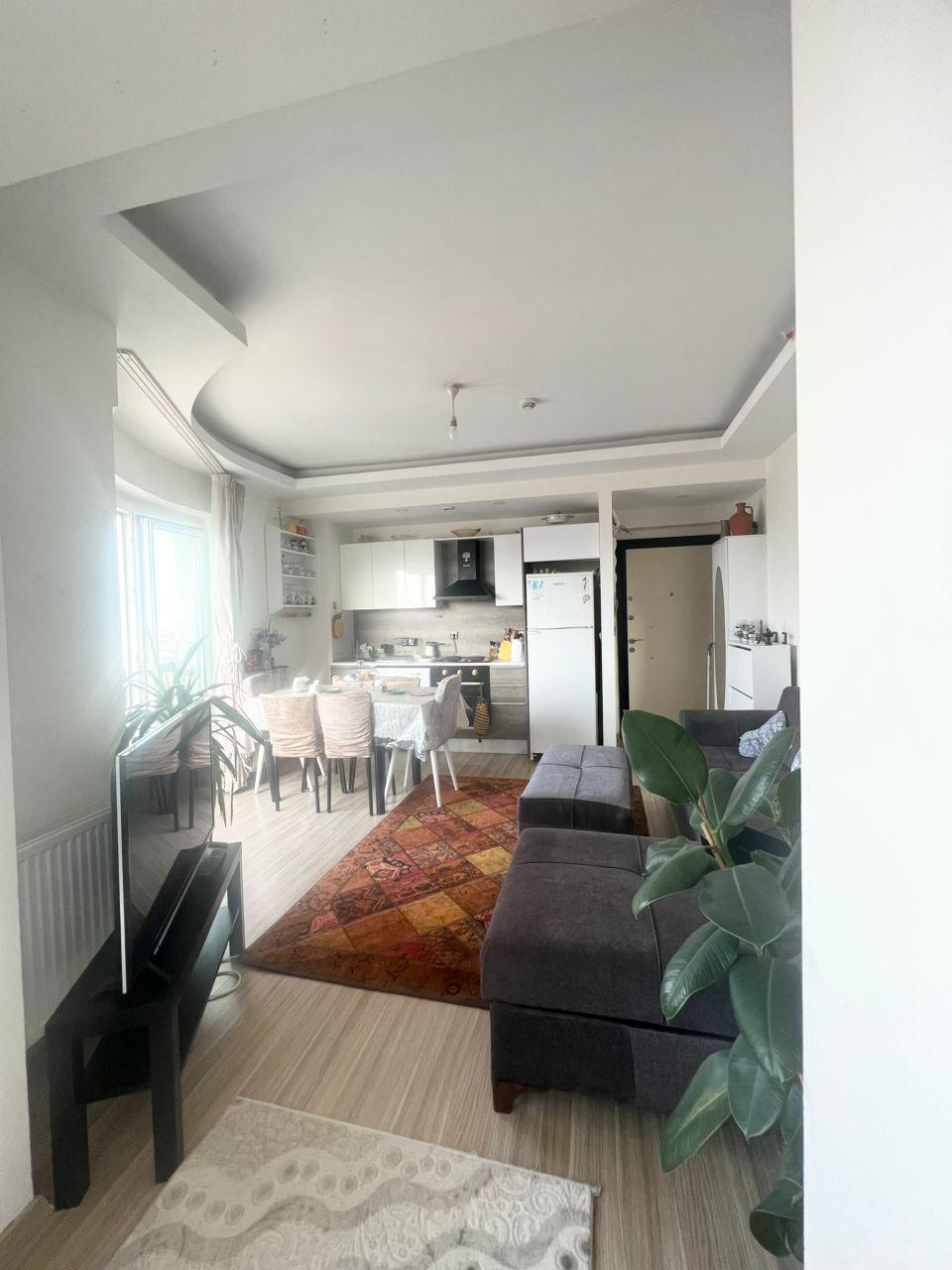 Kiralık Daire, İstanbul / PINAR