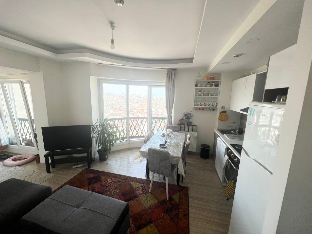 Kiralık Daire, İstanbul / PINAR