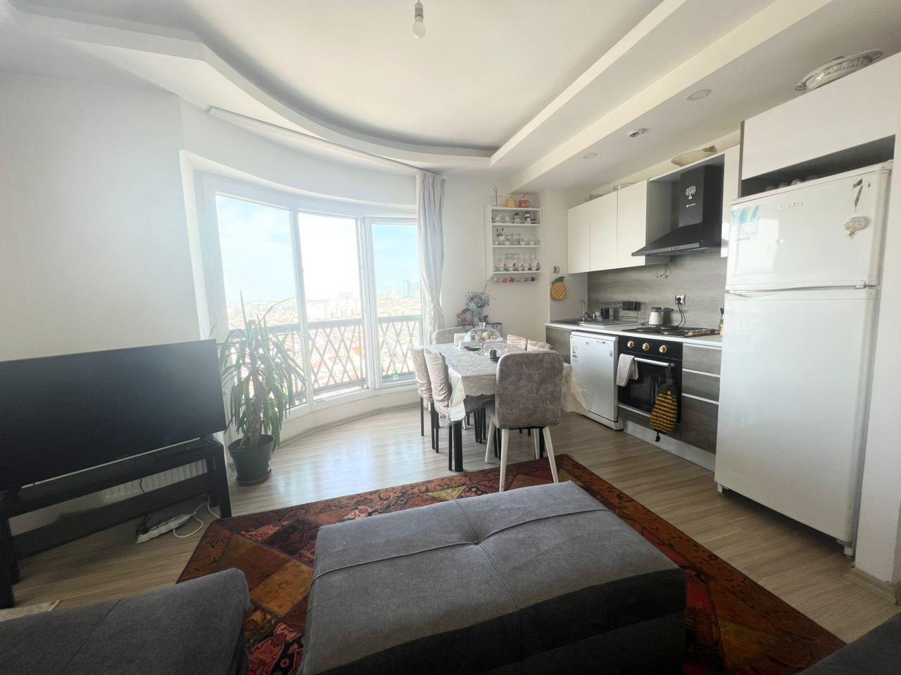 Kiralık Daire, İstanbul / PINAR