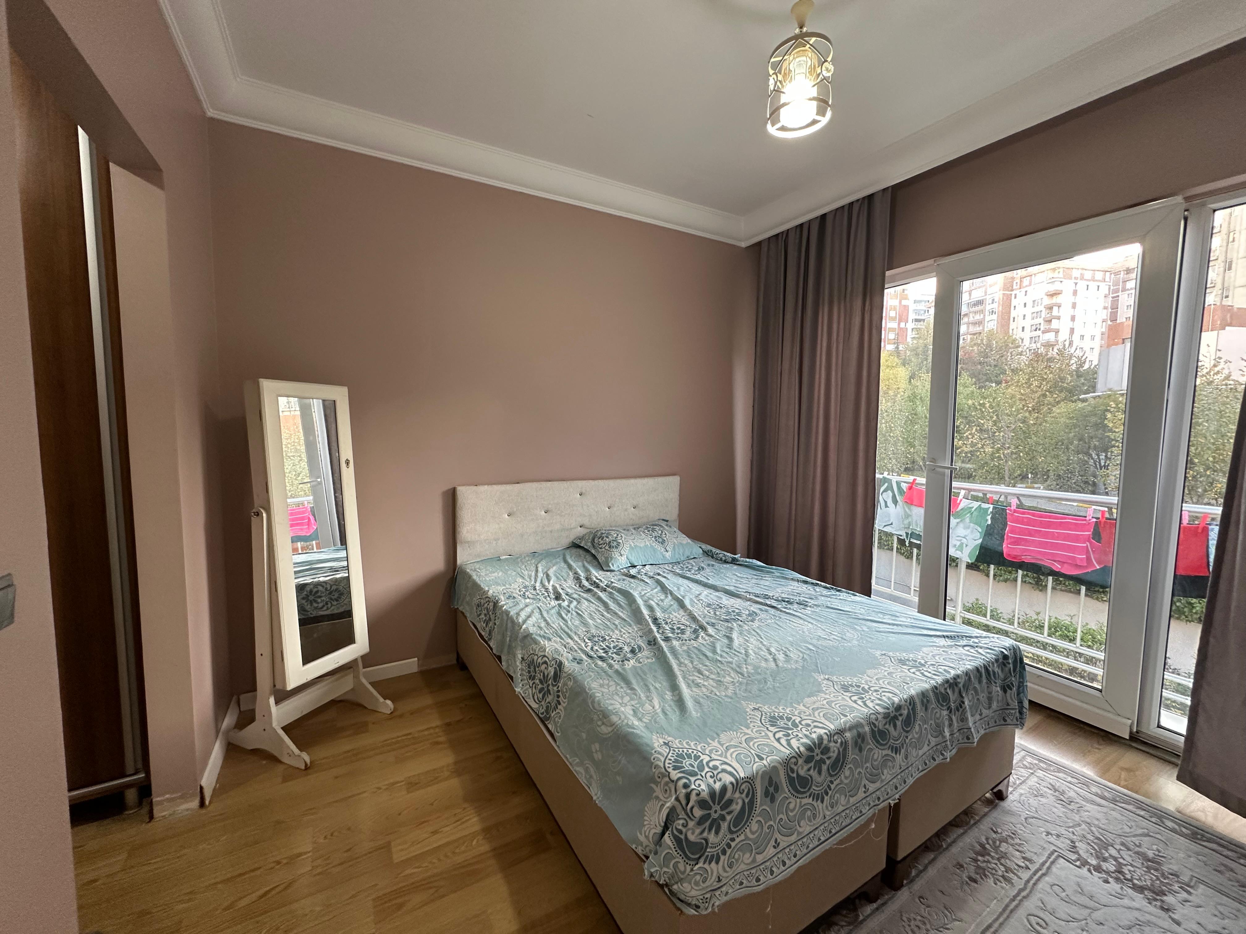 Kiralık Daire, İstanbul / CUMHURİYET