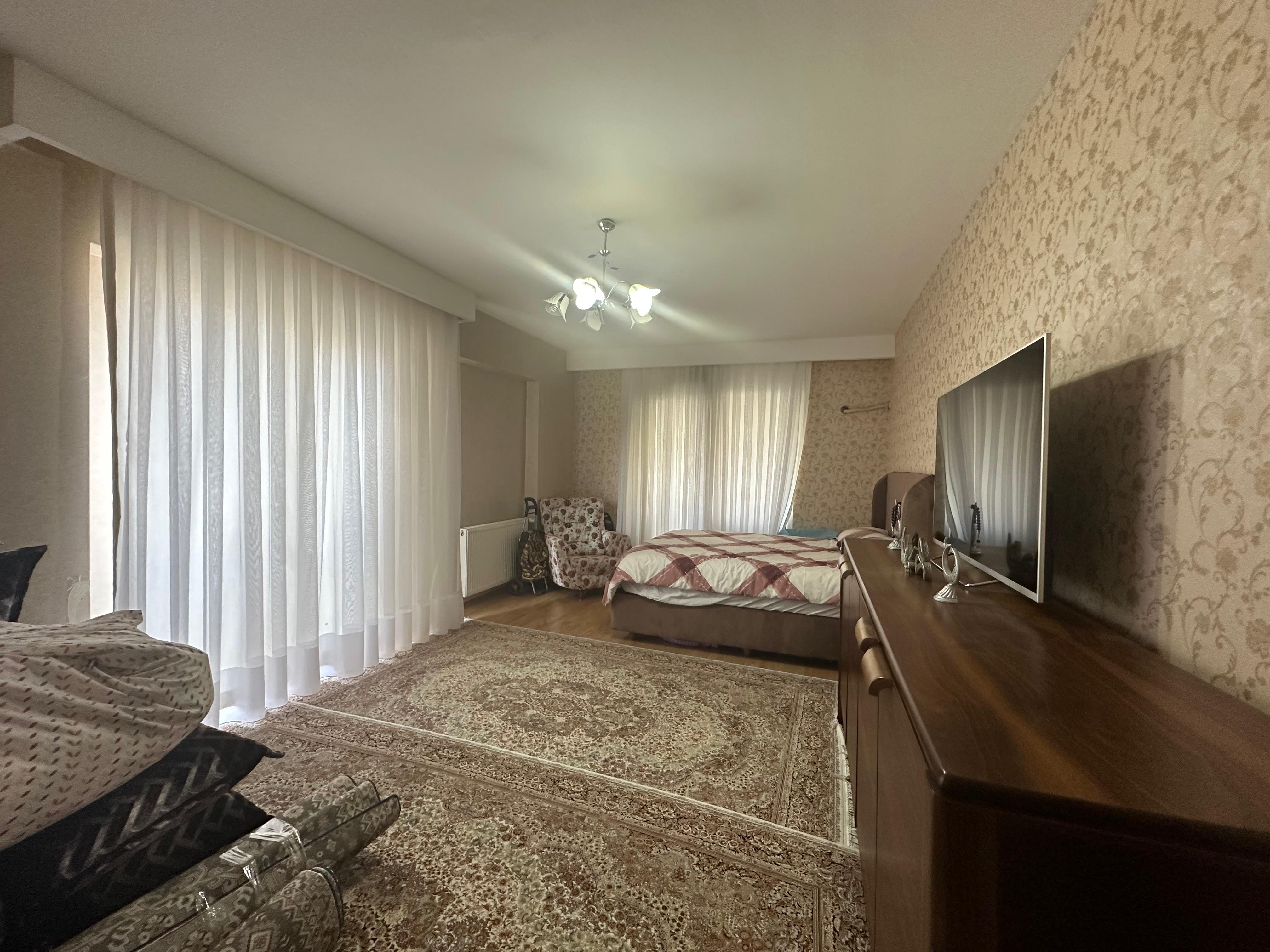 Satılık Apartman, İstanbul / MEVLANA