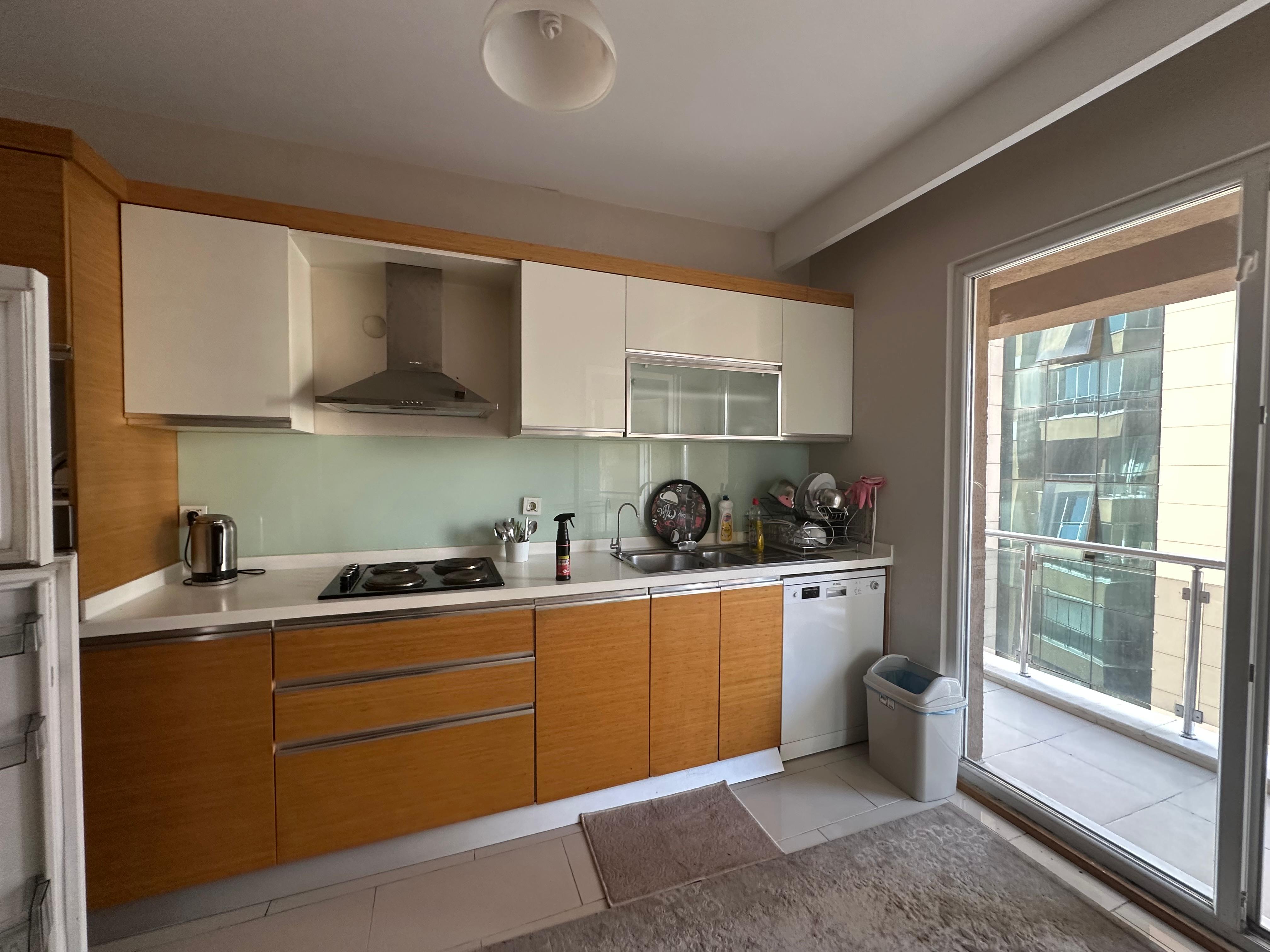 Satılık Apartman, İstanbul / MEVLANA