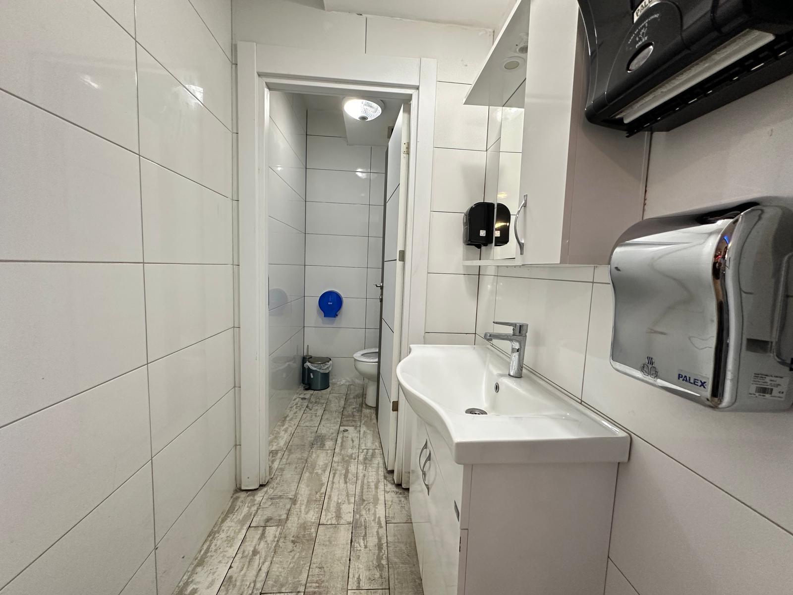 Kiralık Dükkan, İstanbul / MEVLANA