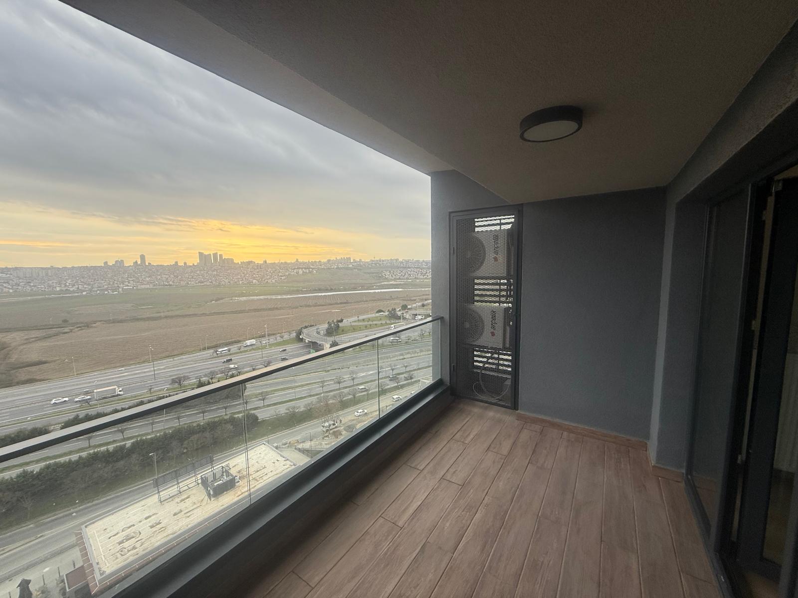 Kiralık Daire, İstanbul / TAHTEKALE 