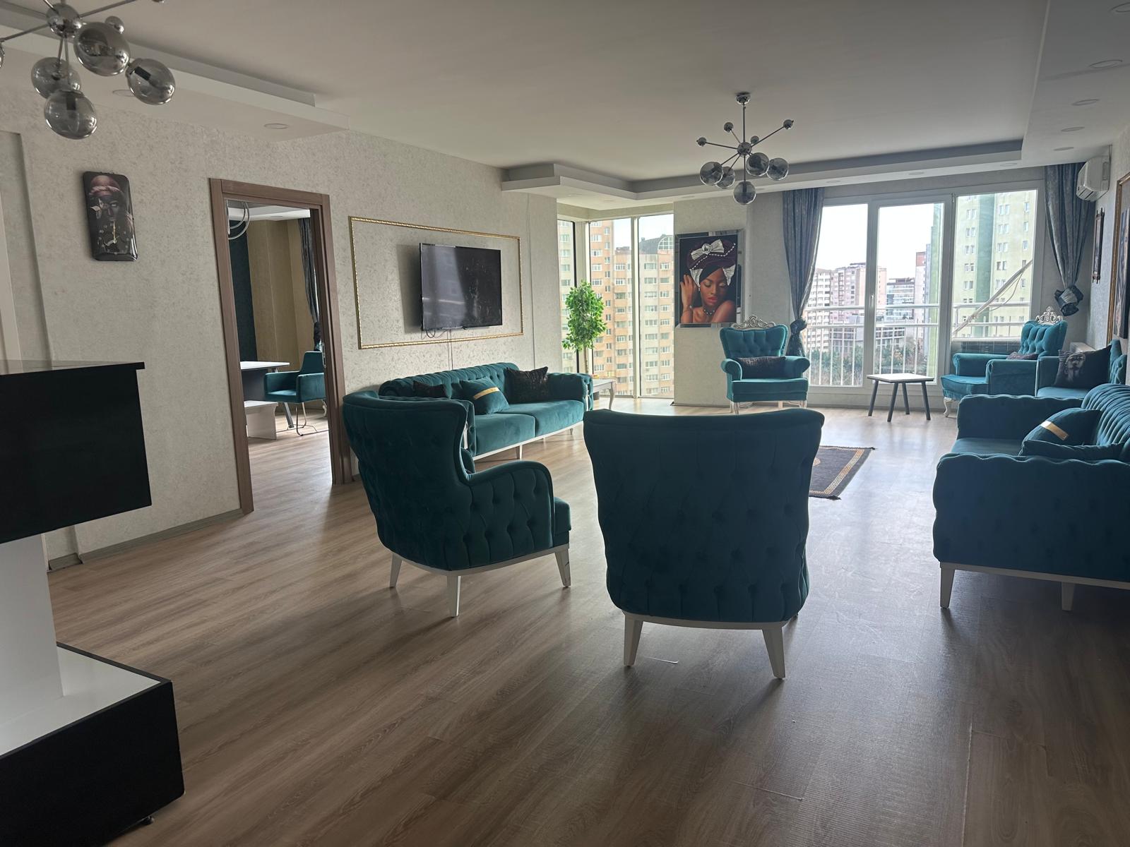 Kiralık Daire, İstanbul / CUMHURİYET