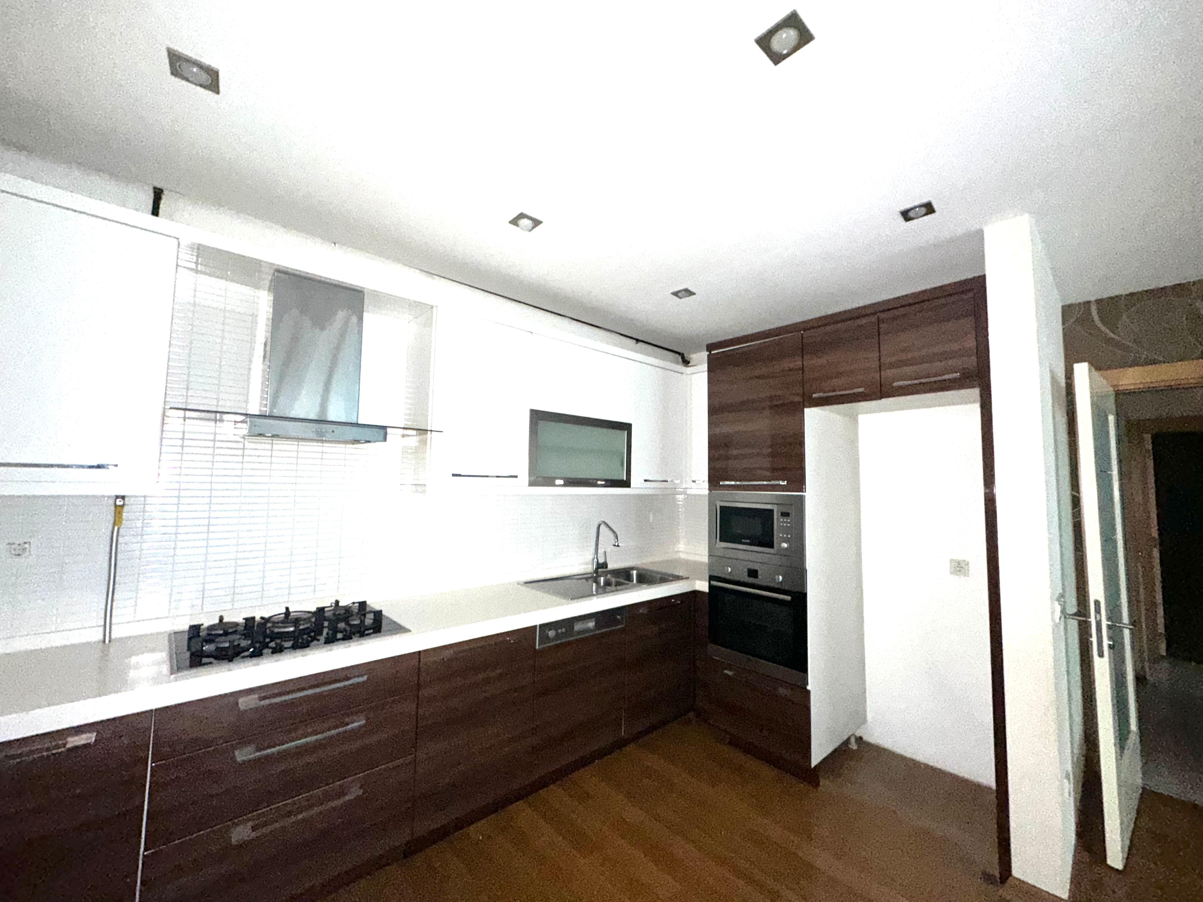 Satılık Daire, İstanbul / CUMHURİYET