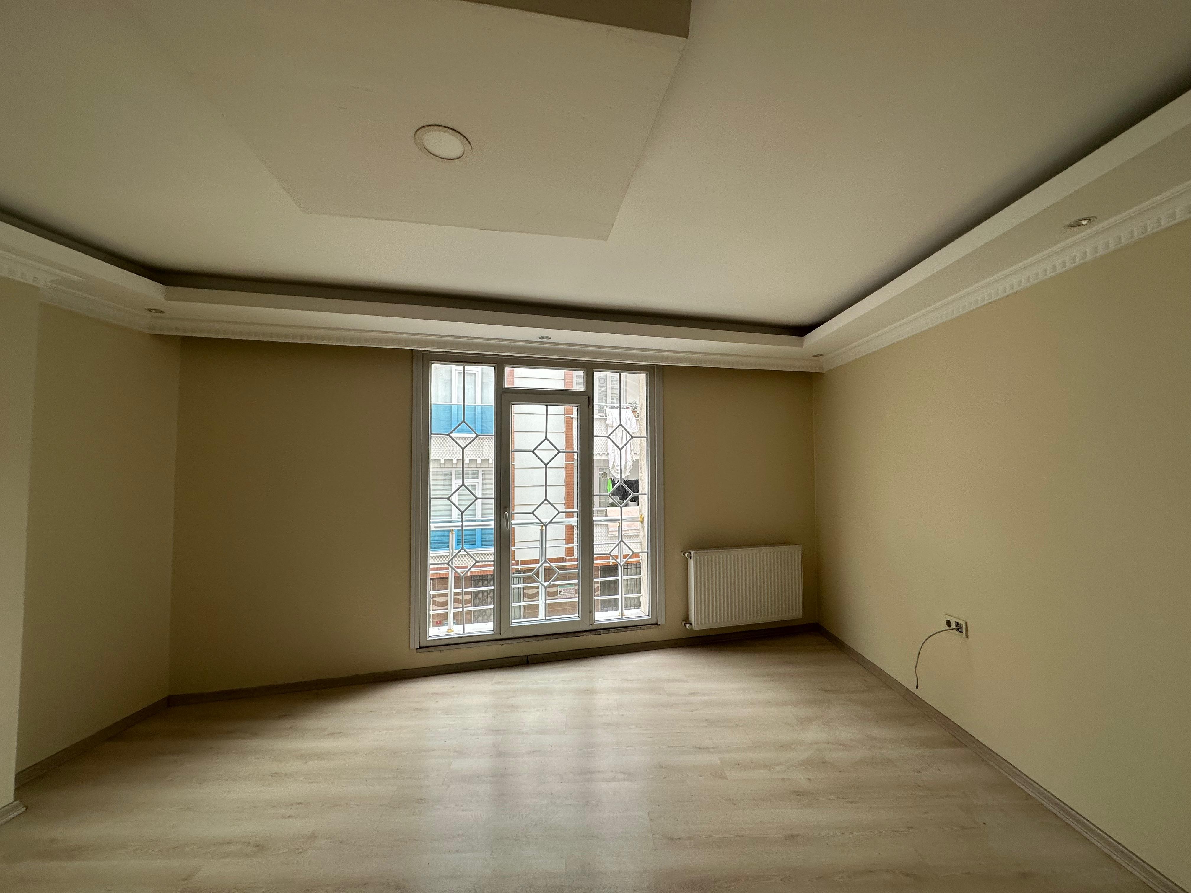 Kiralık Daire, İstanbul / ESENYURT