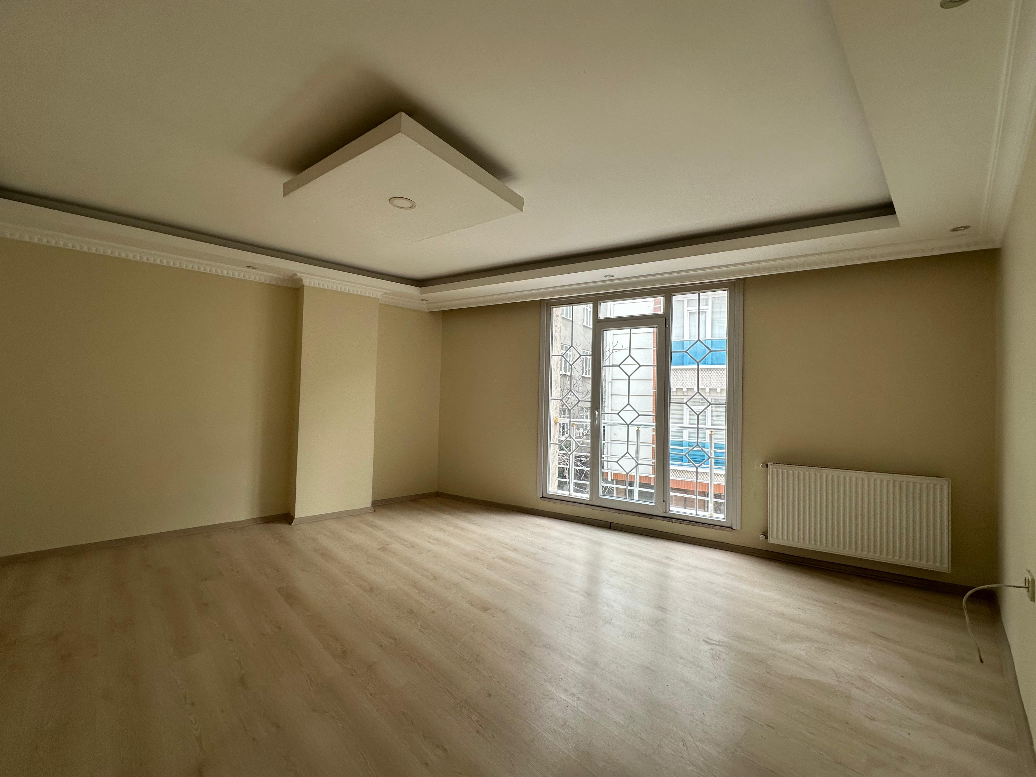 Kiralık Daire, İstanbul / ESENYURT