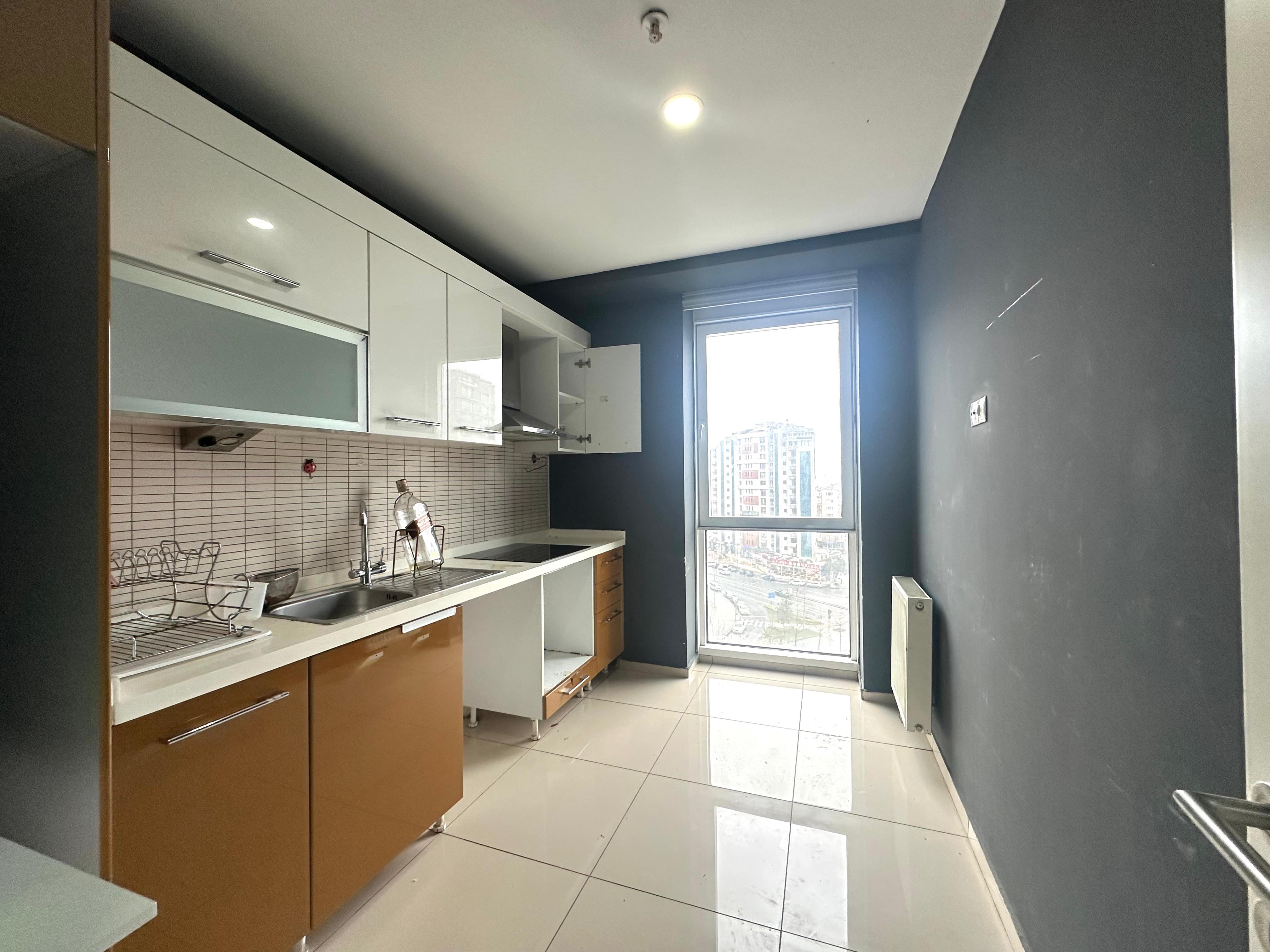 Kiralık Daire, İstanbul / ESENYURT / CUMHURİYET