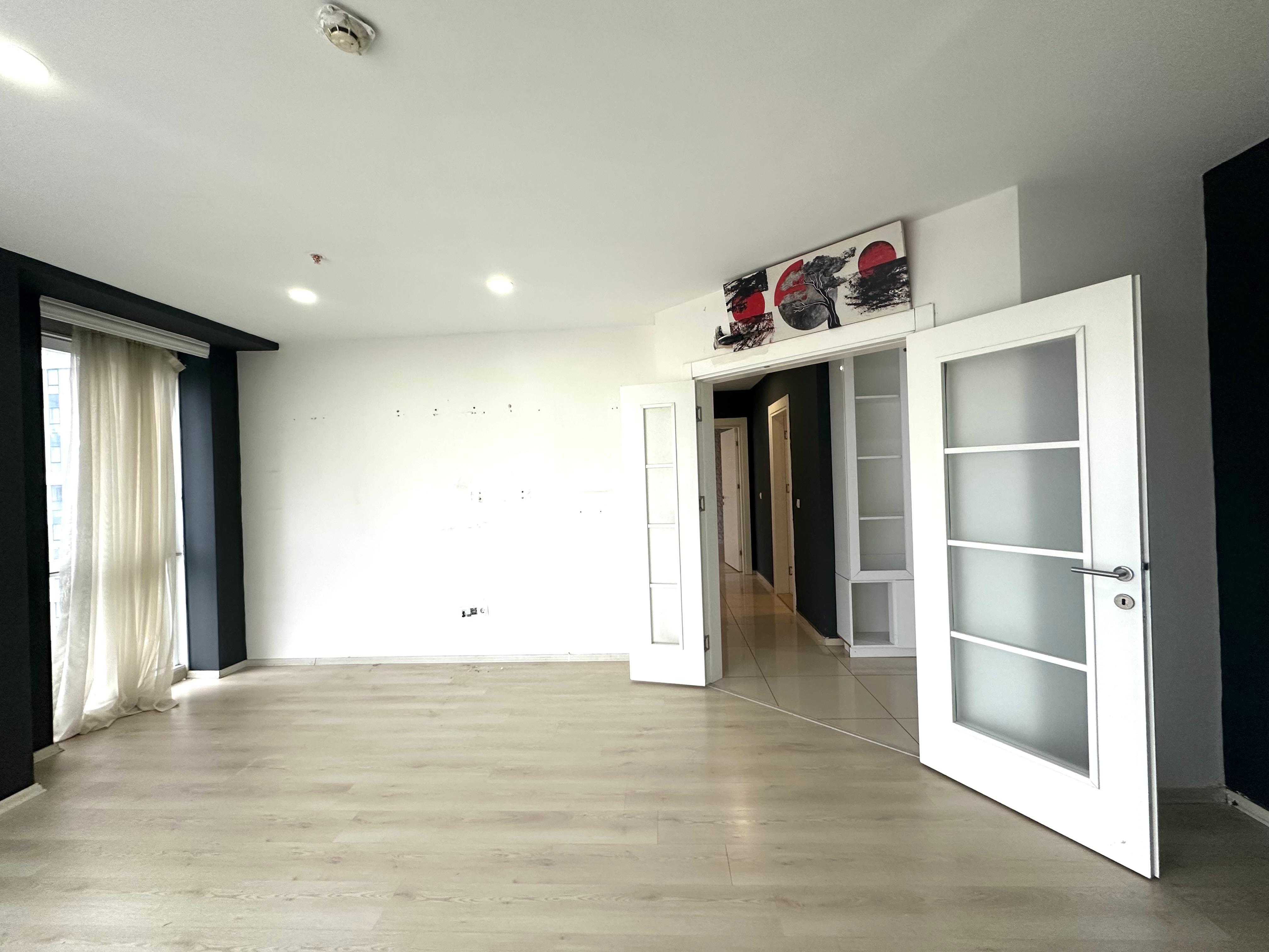 Kiralık Daire, İstanbul / ESENYURT / CUMHURİYET