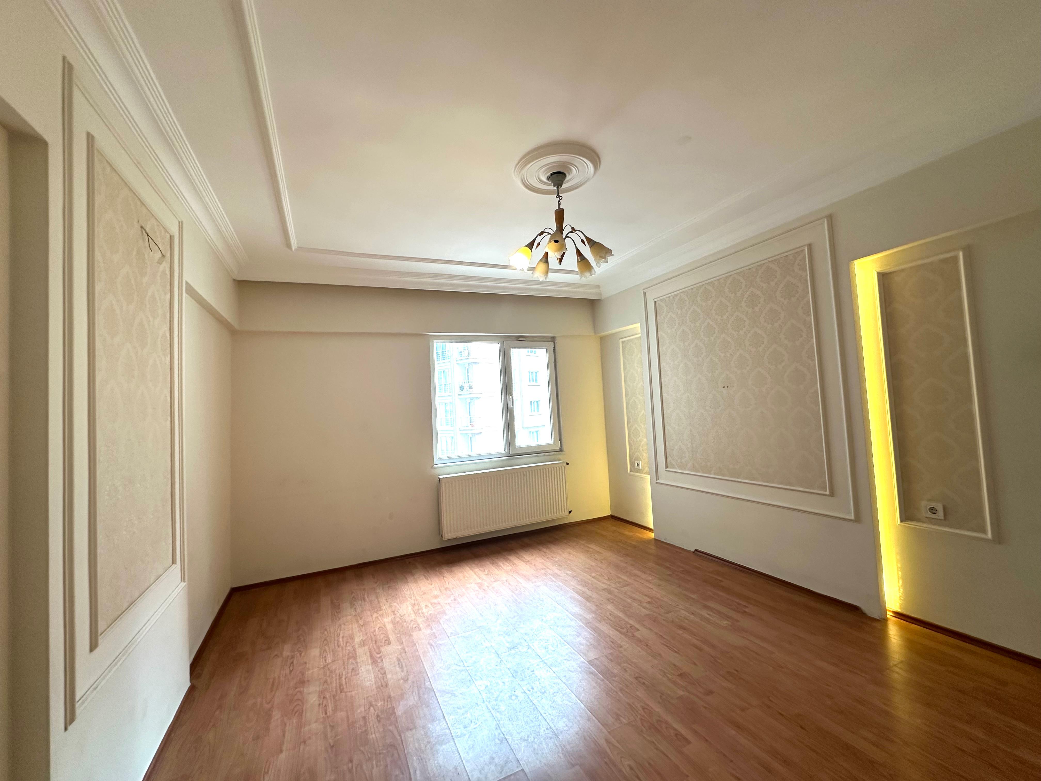 Kiralık Daire, İstanbul / ESENYURT / CUMHURİYET