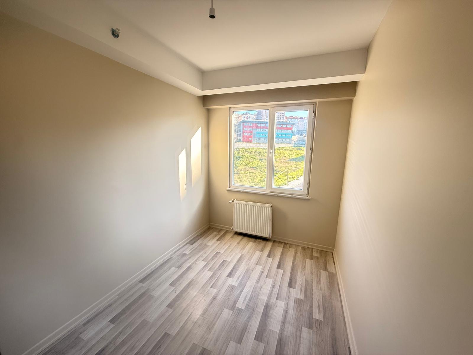 Kiralık Daire, İstanbul / ESENYURT / PİRİREİS