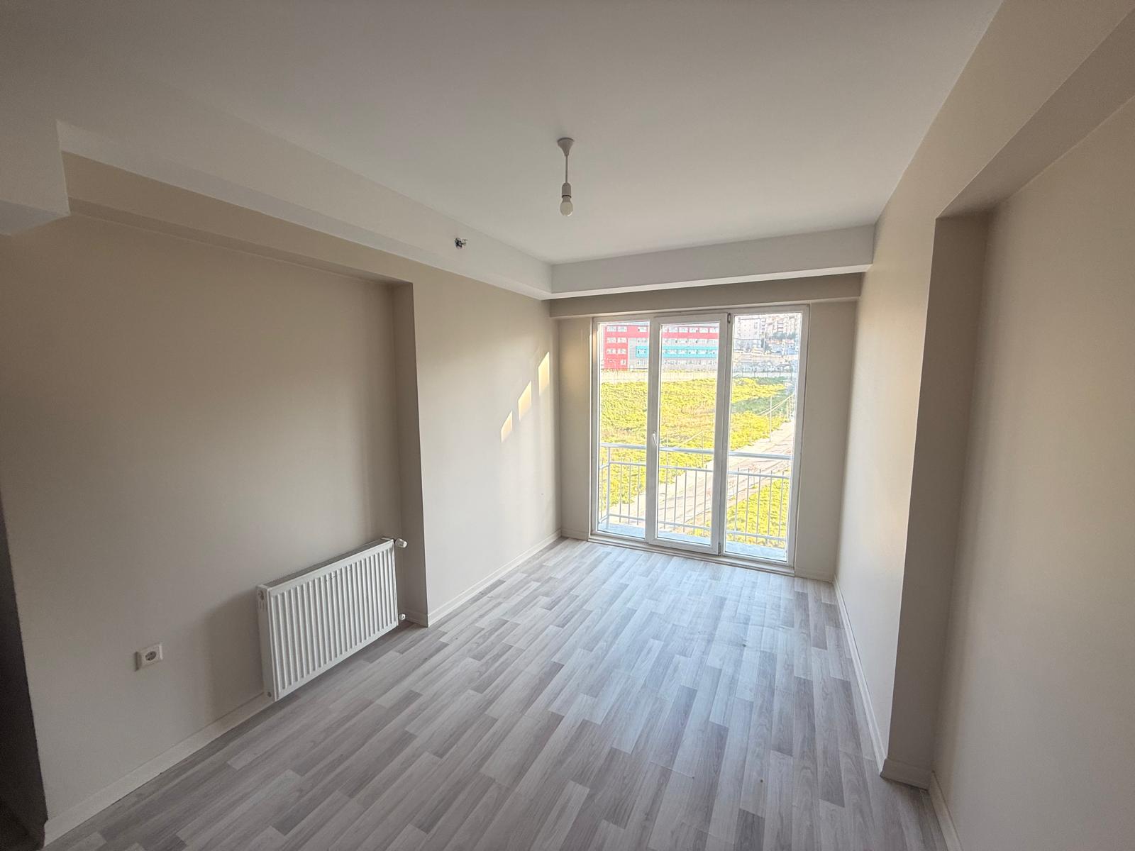 Kiralık Daire, İstanbul / ESENYURT / PİRİREİS