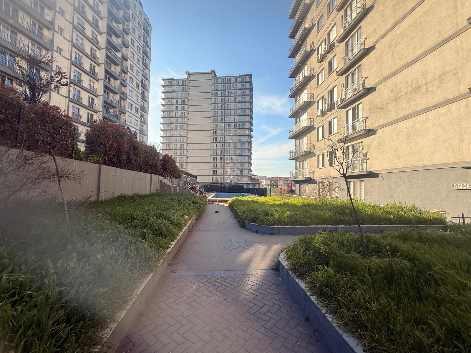 Kiralık Daire, İstanbul / ESENYURT / PİRİREİS