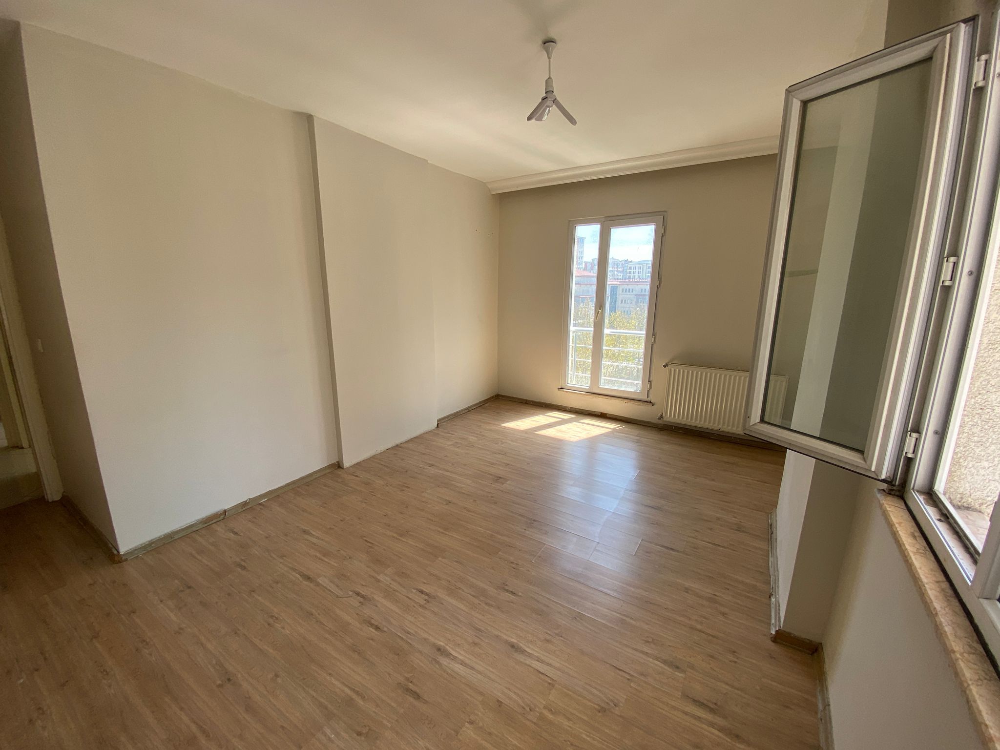 Kiralık Daire, İstanbul / ESENYURT / PİRİREİS